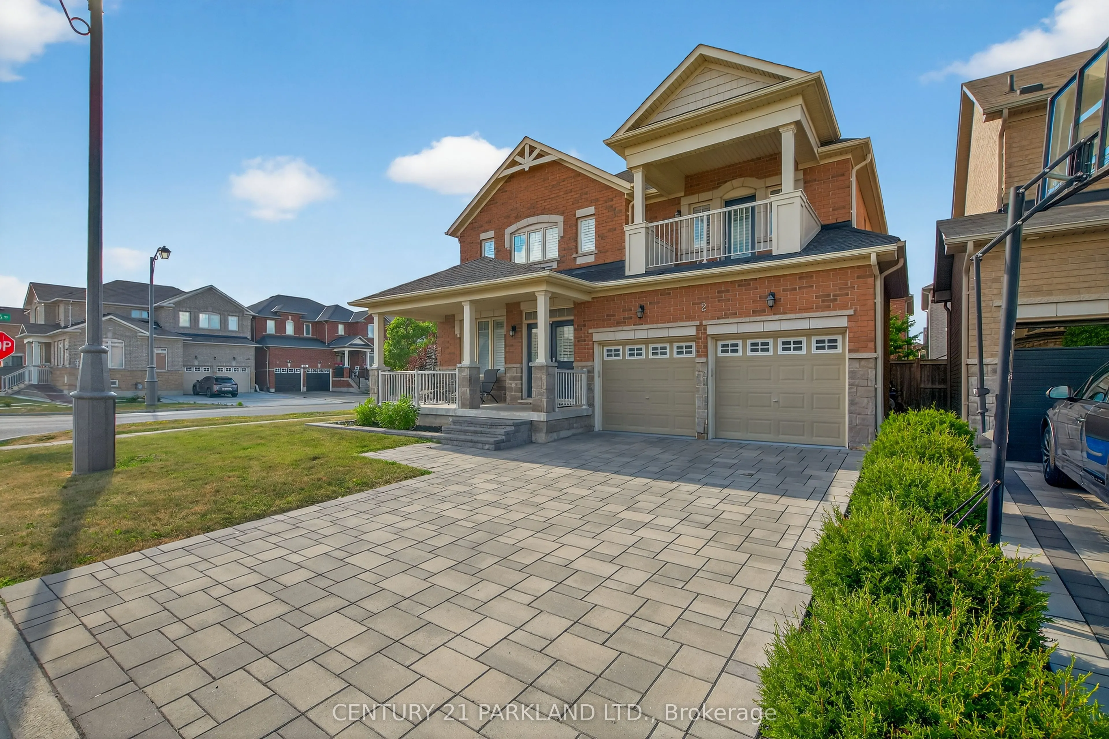 2 Farmhouse Crescent