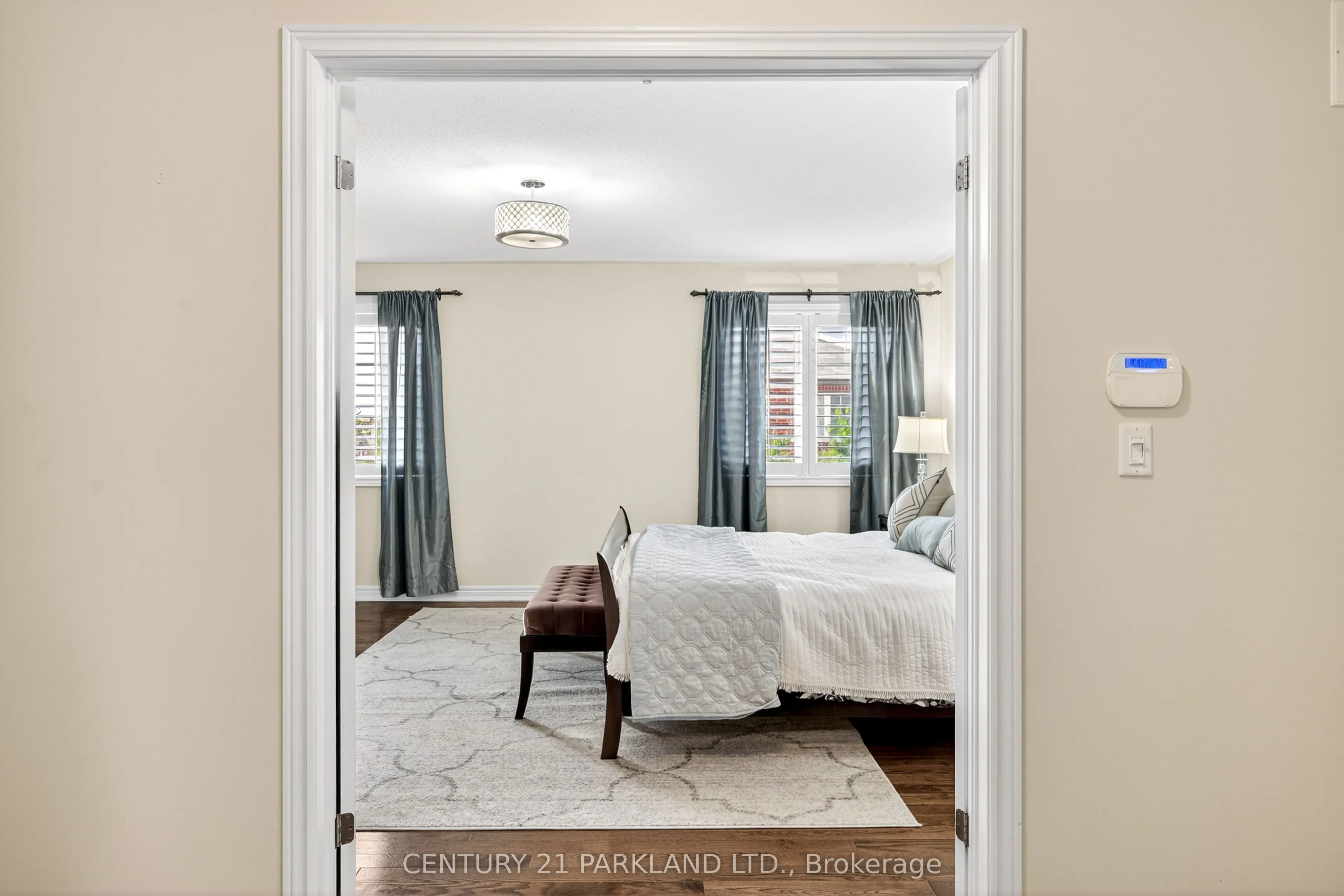2 Farmhouse Crescent