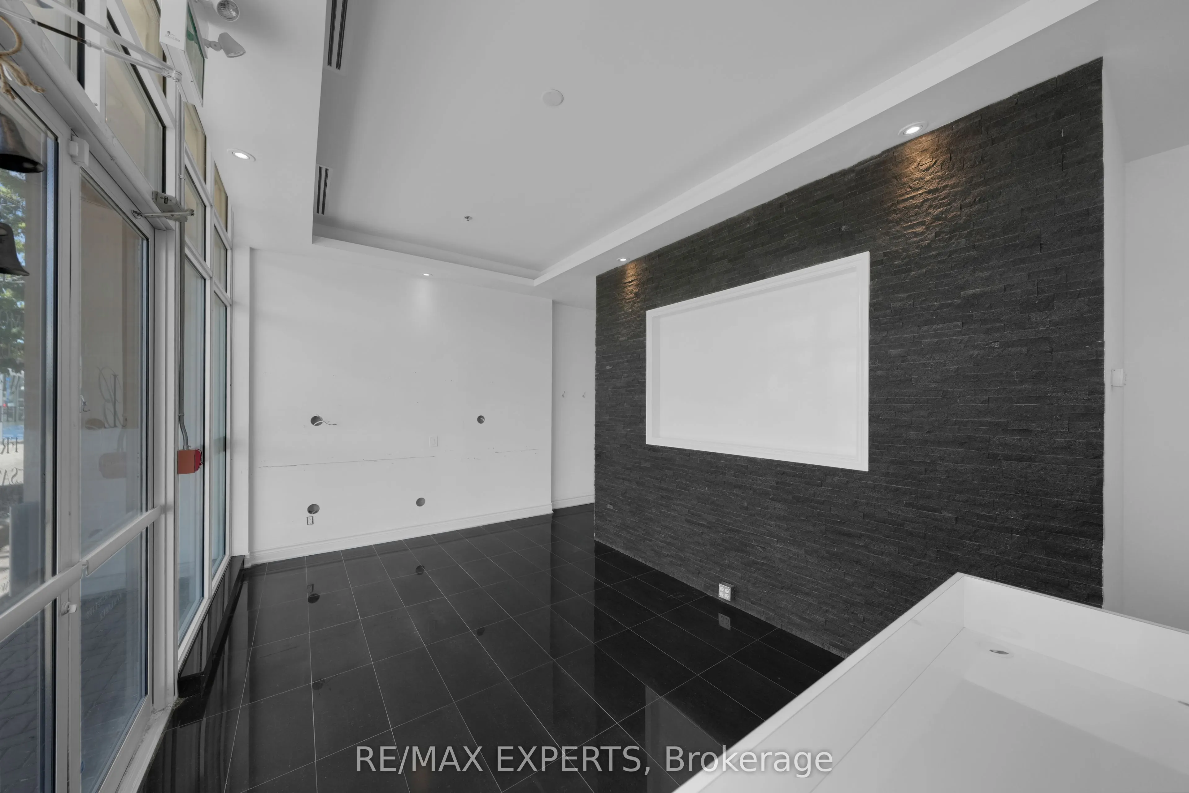 10211 Keele Street, #118