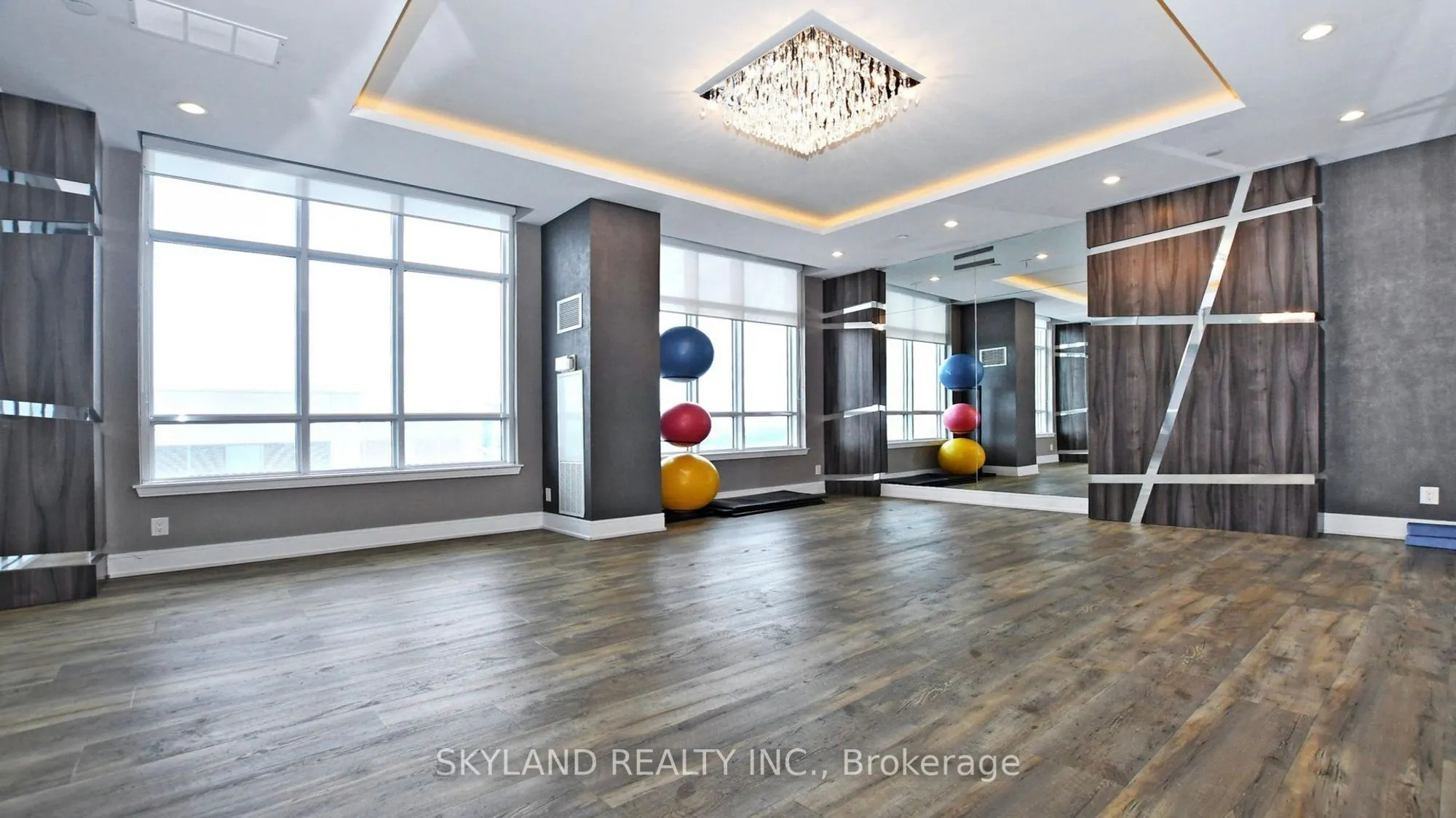 9201 Yonge Street, #NW 406