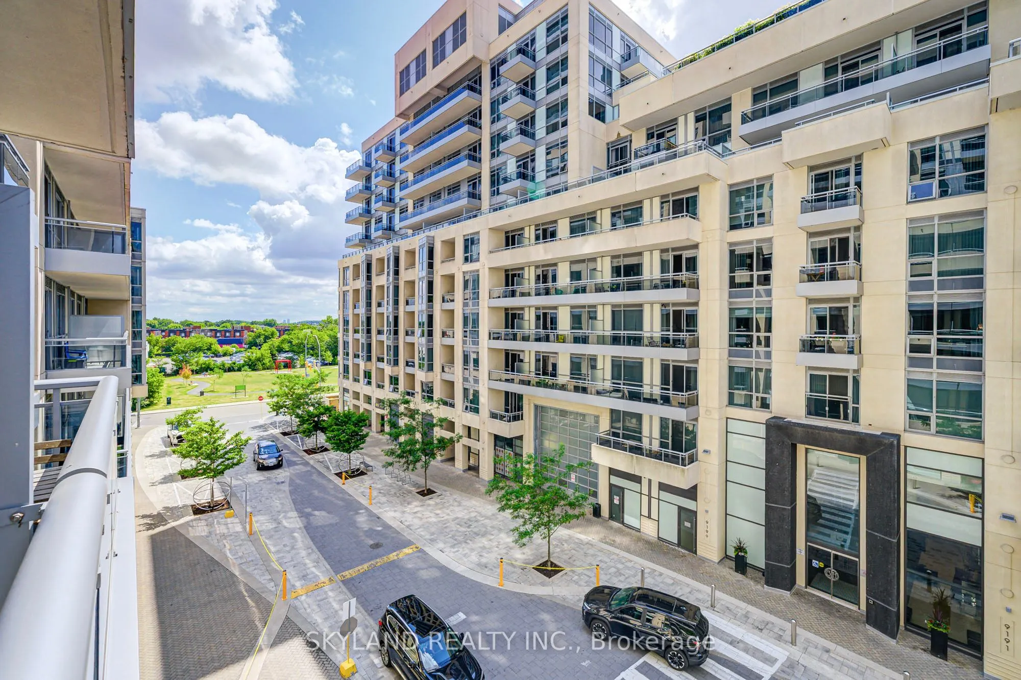 9201 Yonge Street, #NW 406