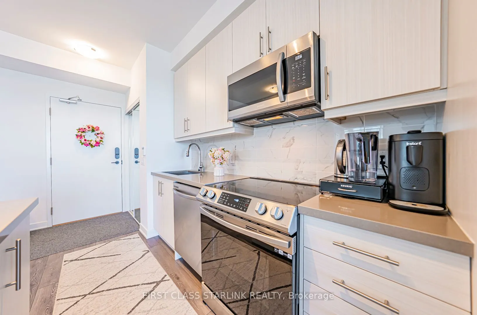 95 Oneida Crescent, #1603