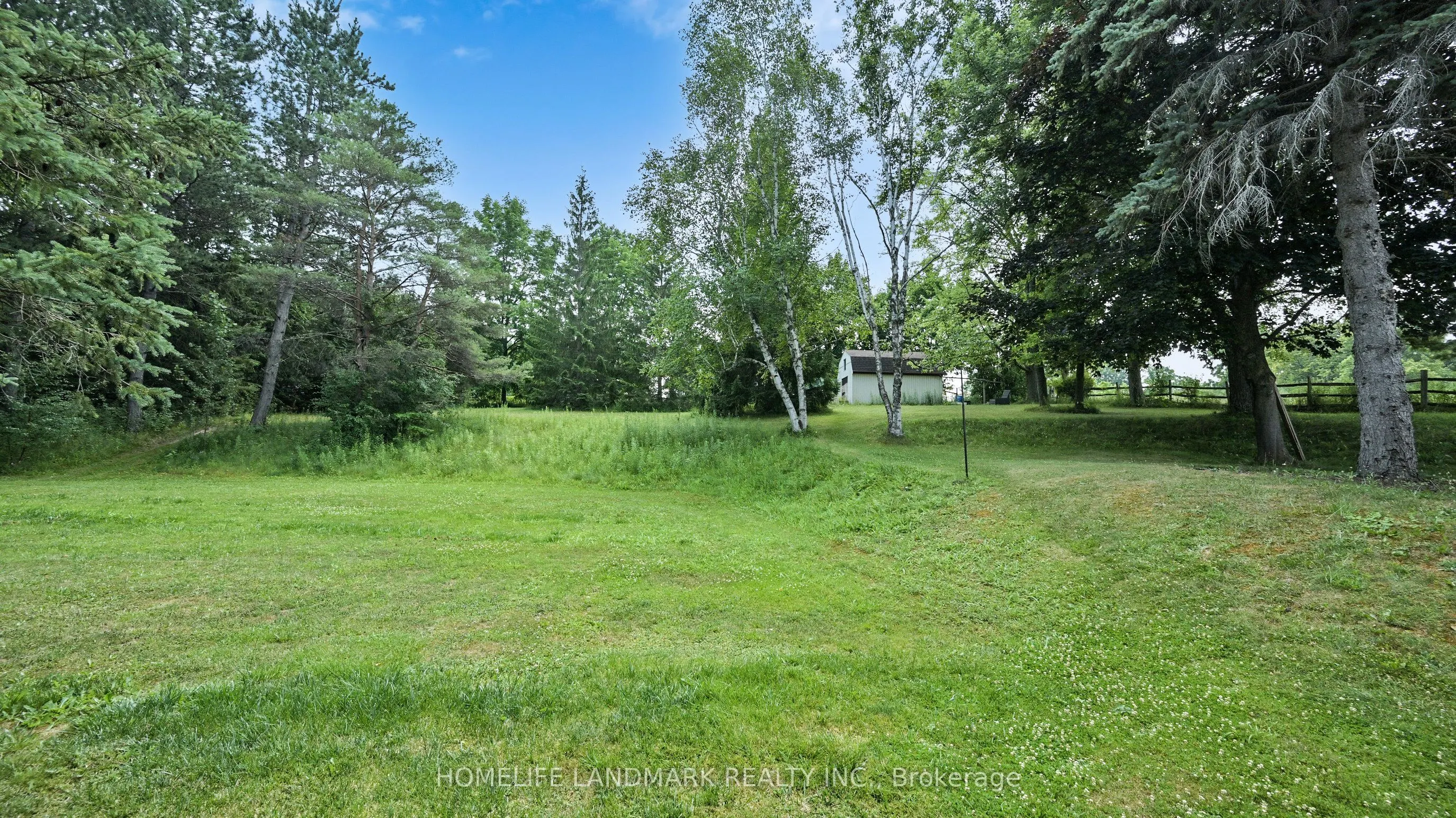 1093 Queensville Side Road