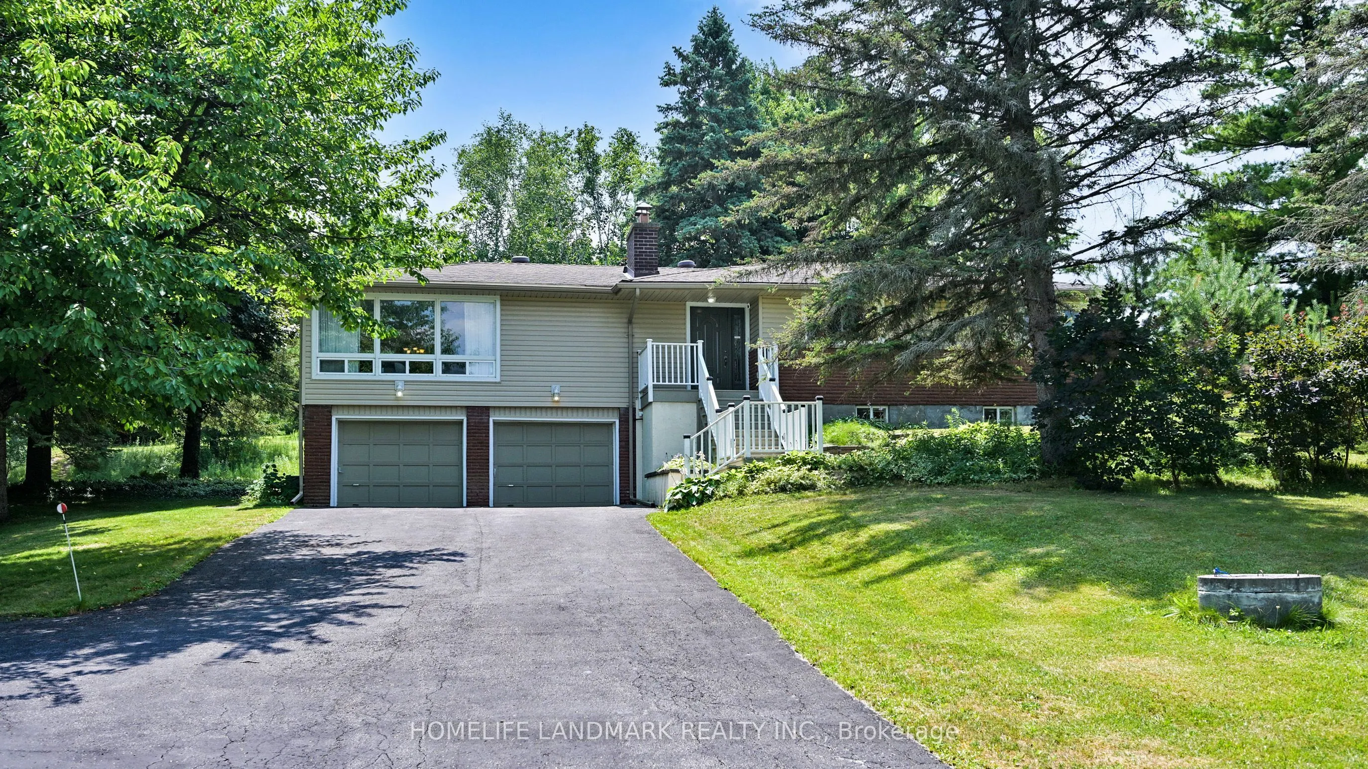 1093 Queensville Side Road