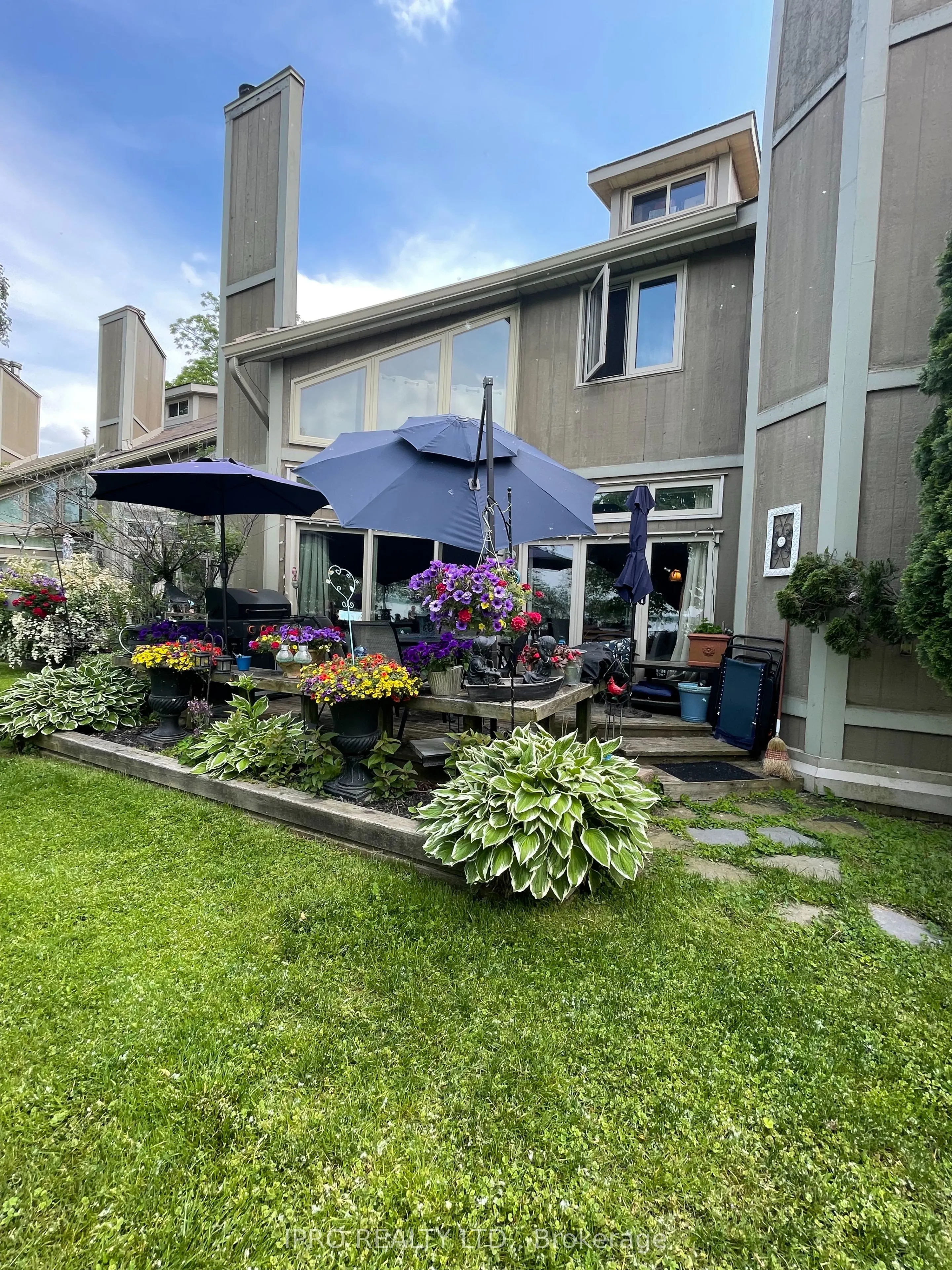 3 Davy Point Circle, #3