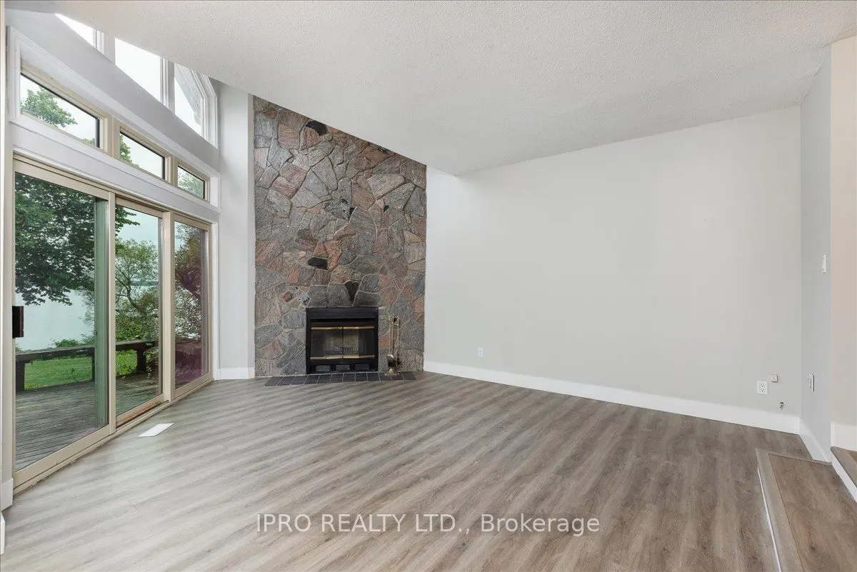 3 Davy Point Circle, #3