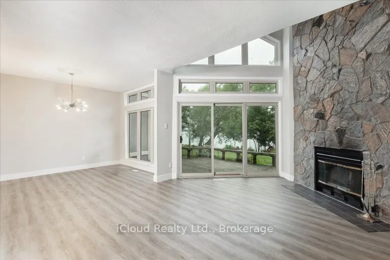 3 Davy Point Circle, #3