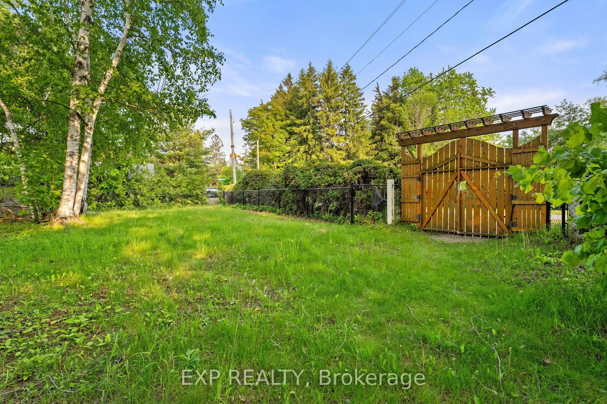 10 Maplewood Lane