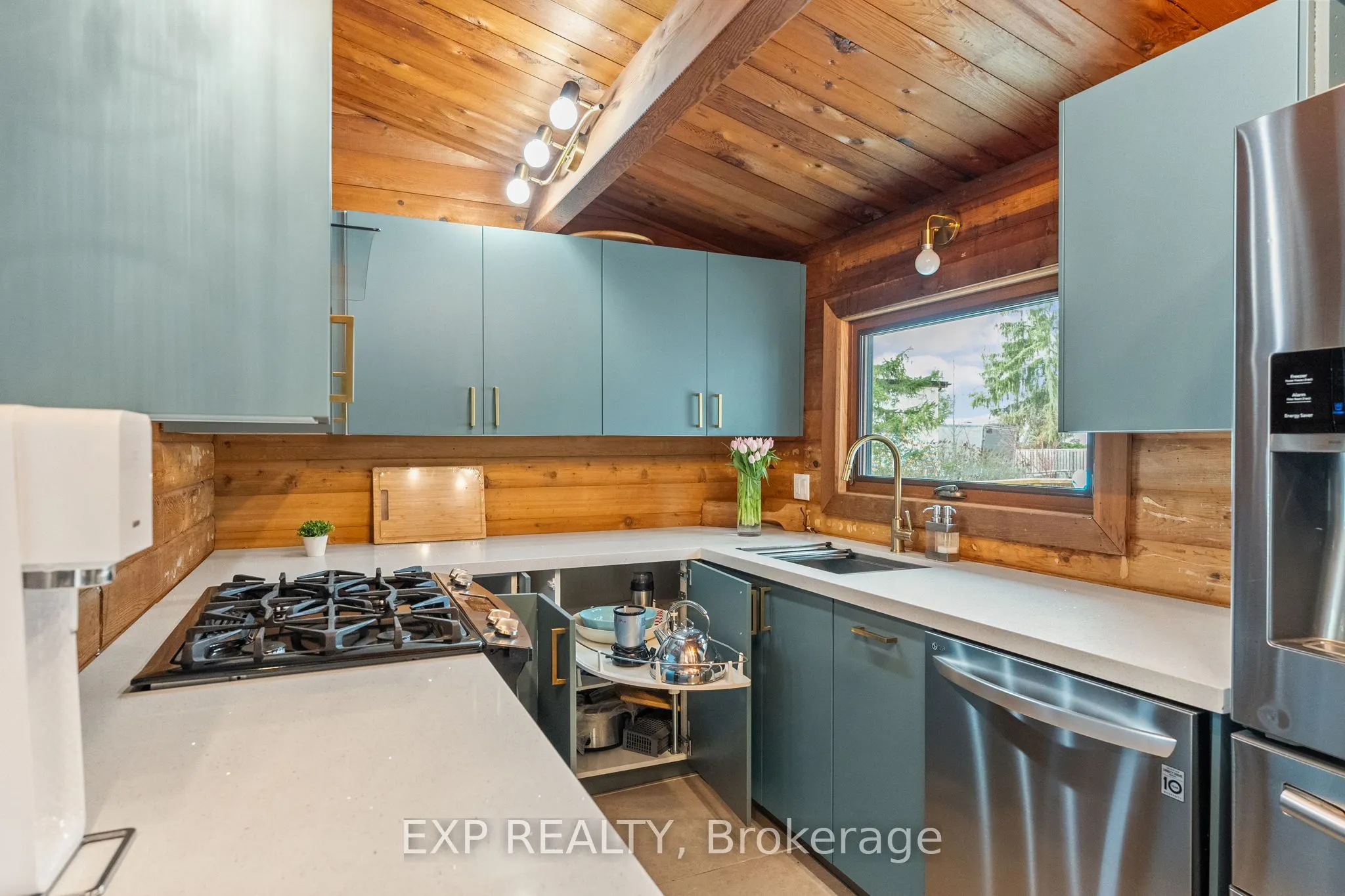 10 Maplewood Lane