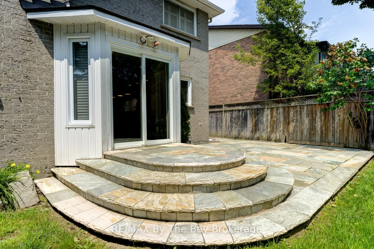 145 Old Surrey Lane