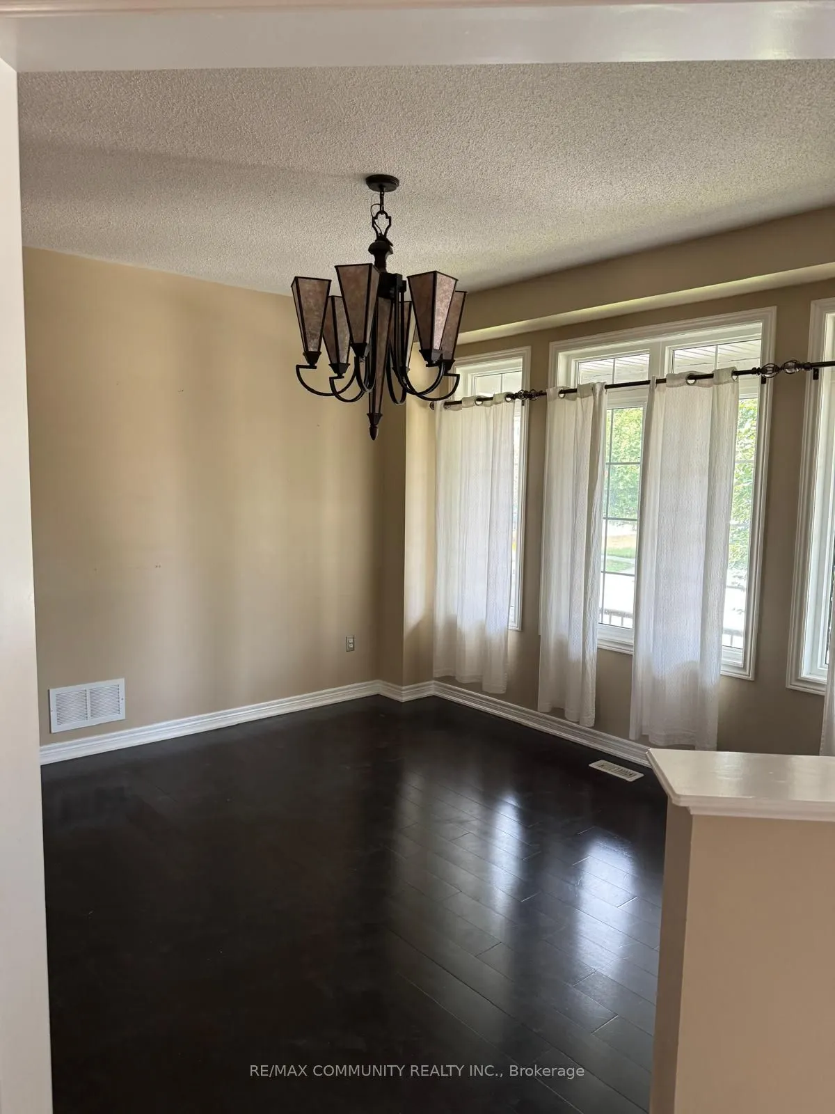 19 Lewis Honey Drive, #Main