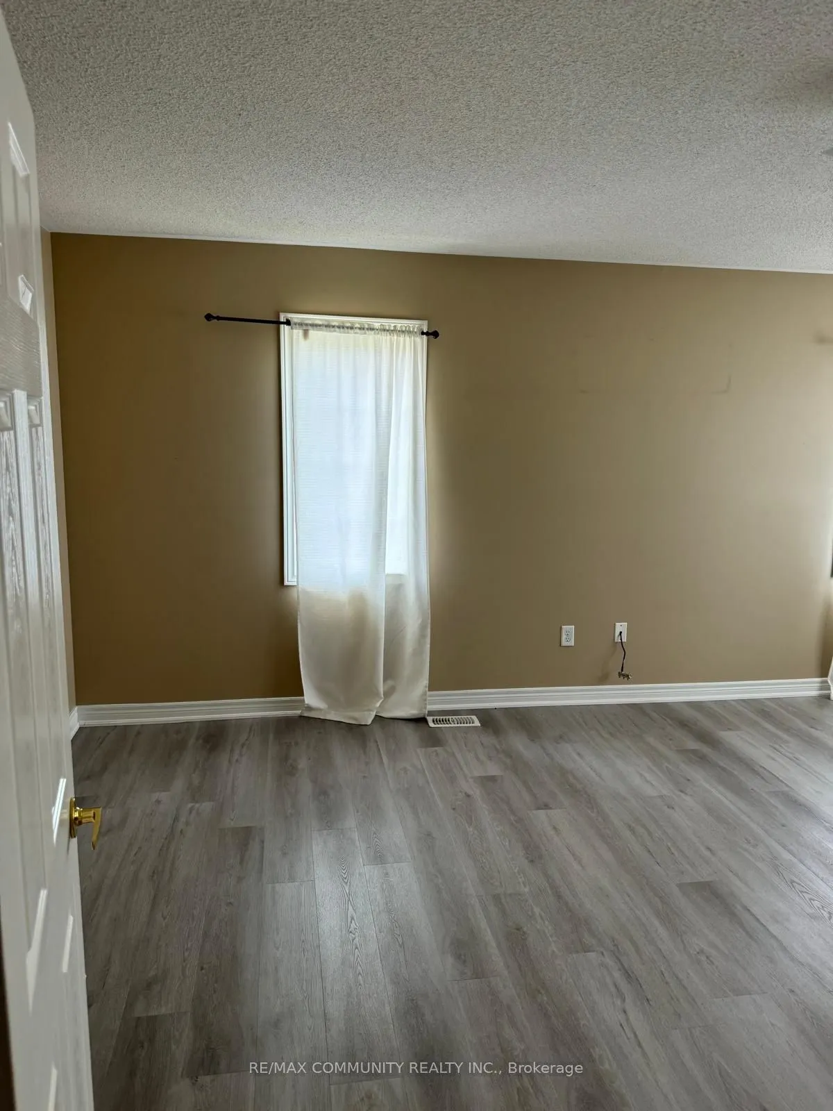 19 Lewis Honey Drive, #Main