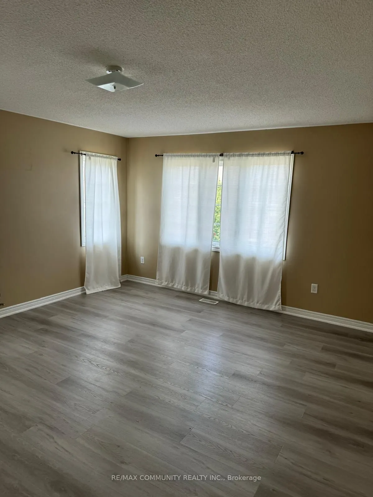 19 Lewis Honey Drive, #Main