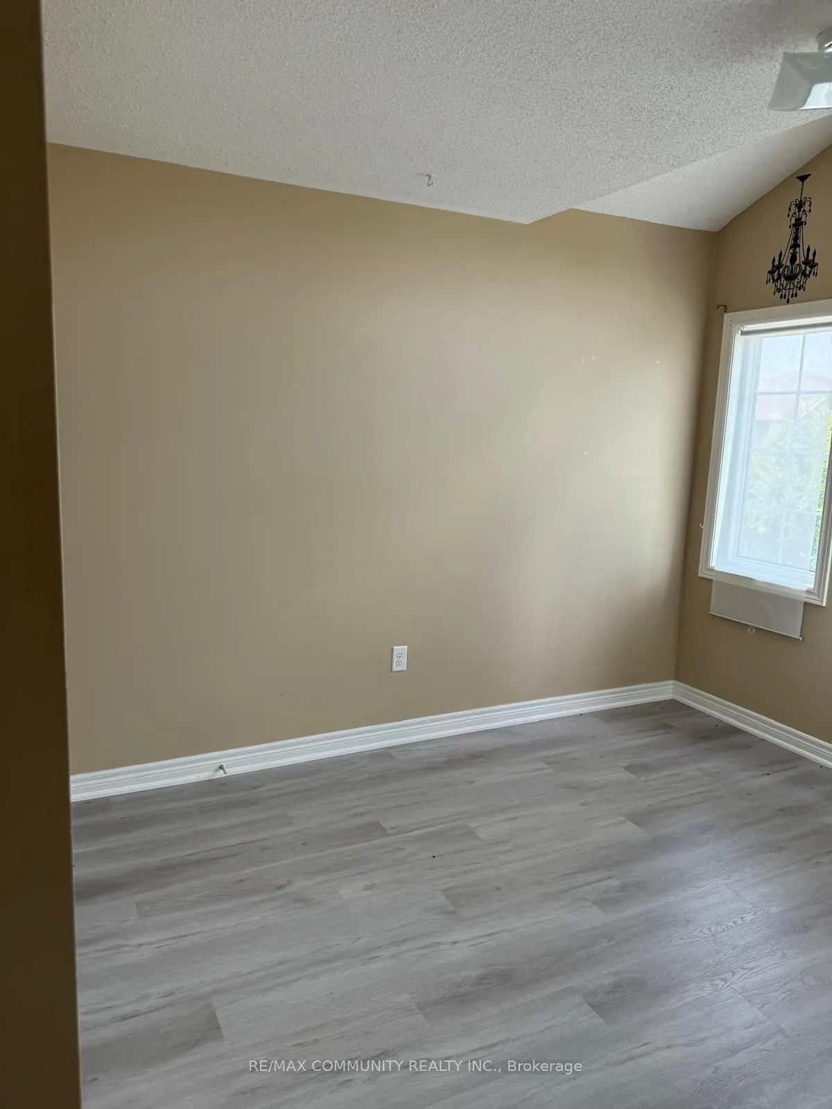 19 Lewis Honey Drive, #Main