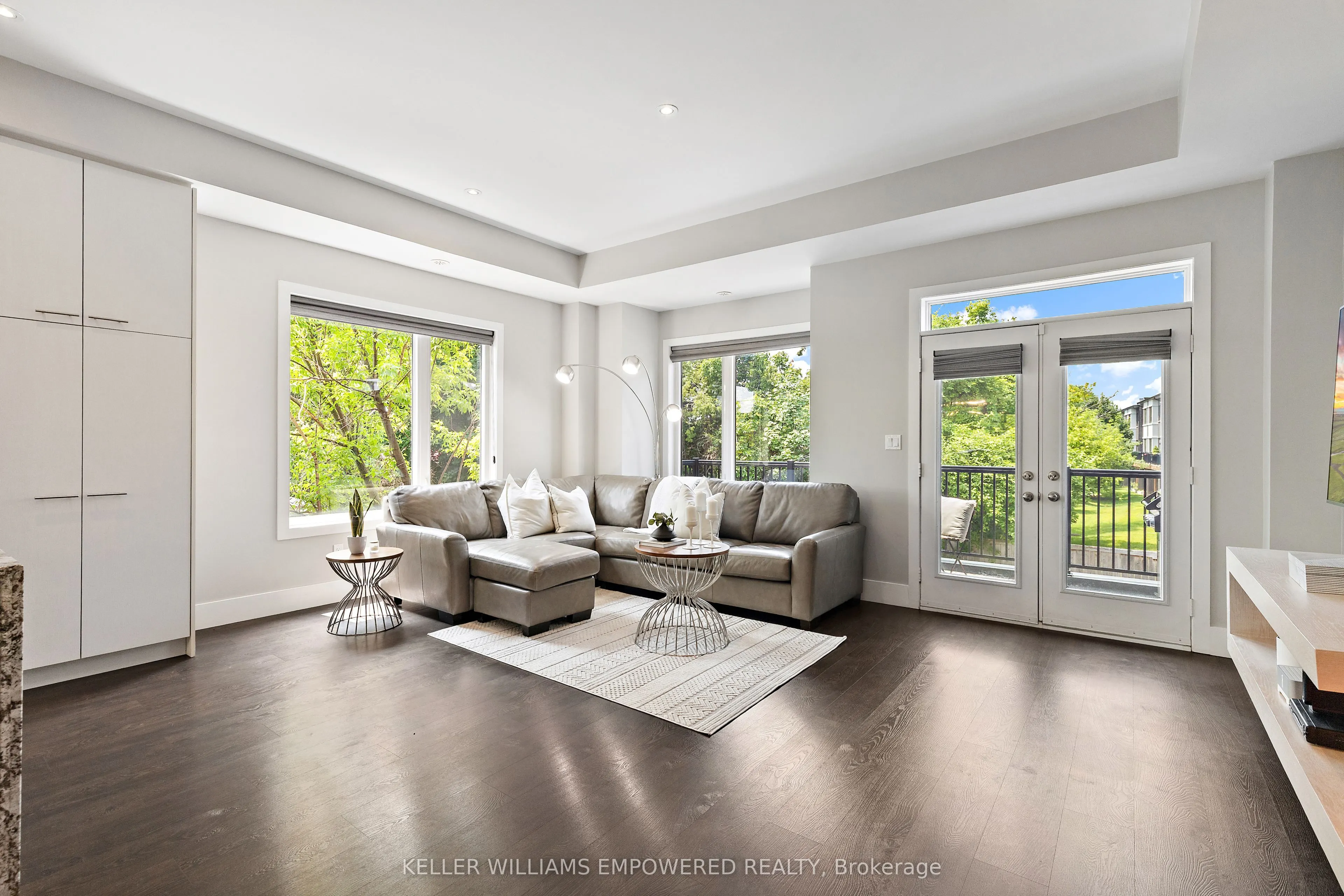 10558 Bayview Avenue, #8