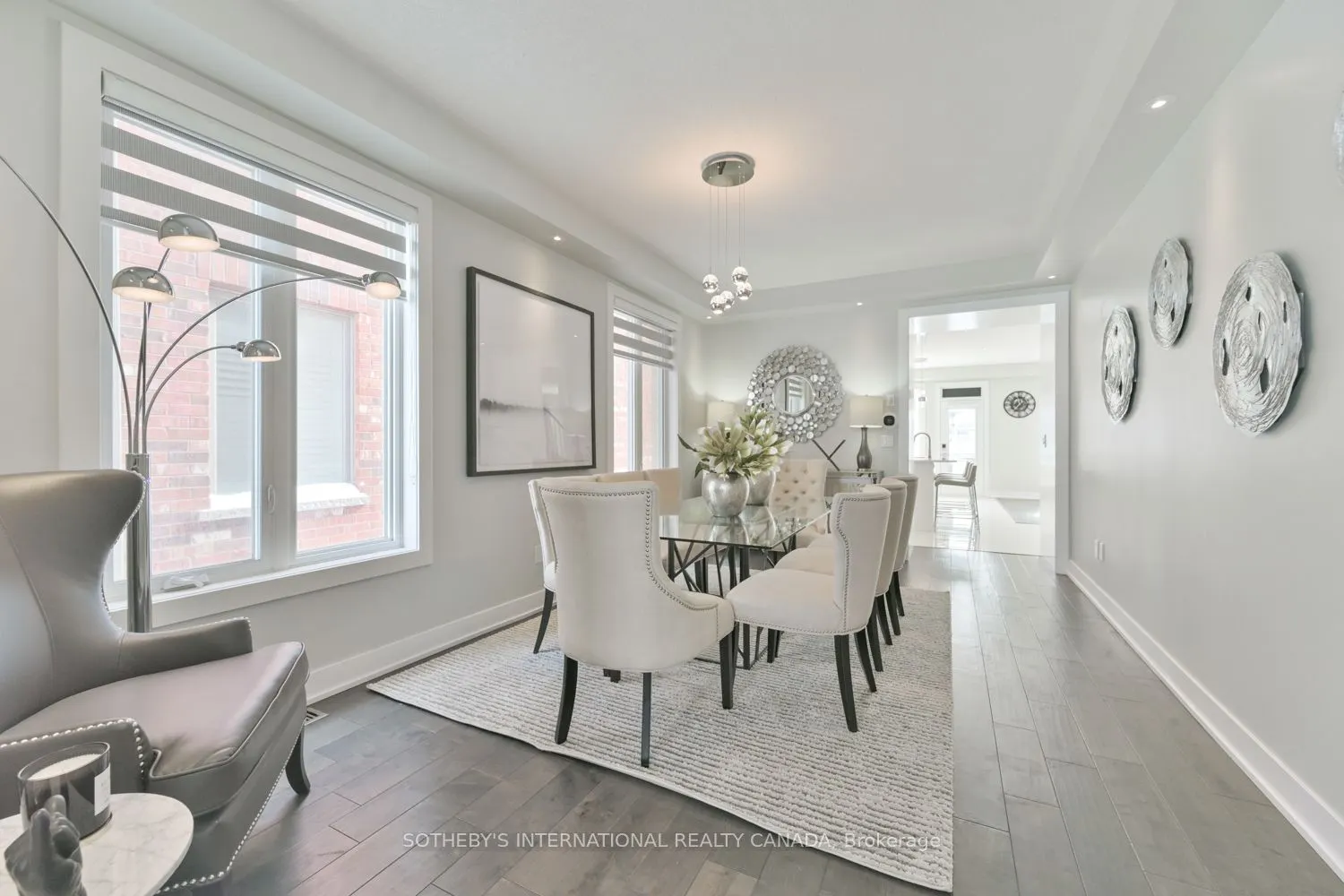 45 Crimson King Way