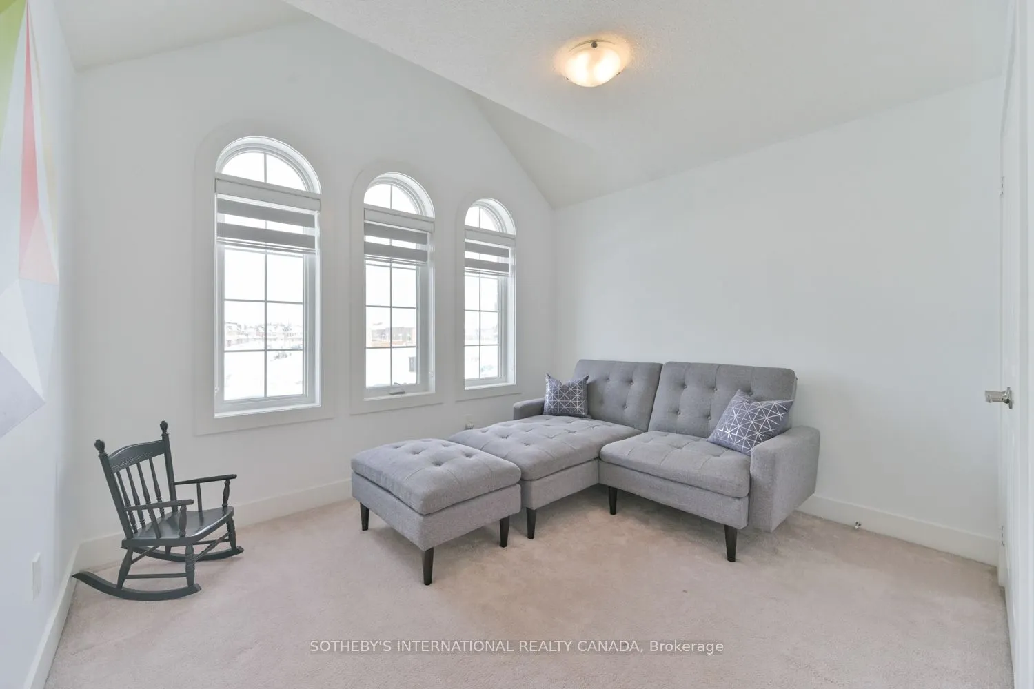 45 Crimson King Way
