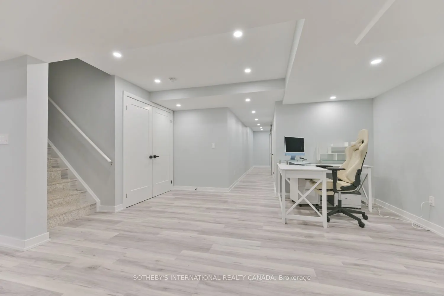 45 Crimson King Way