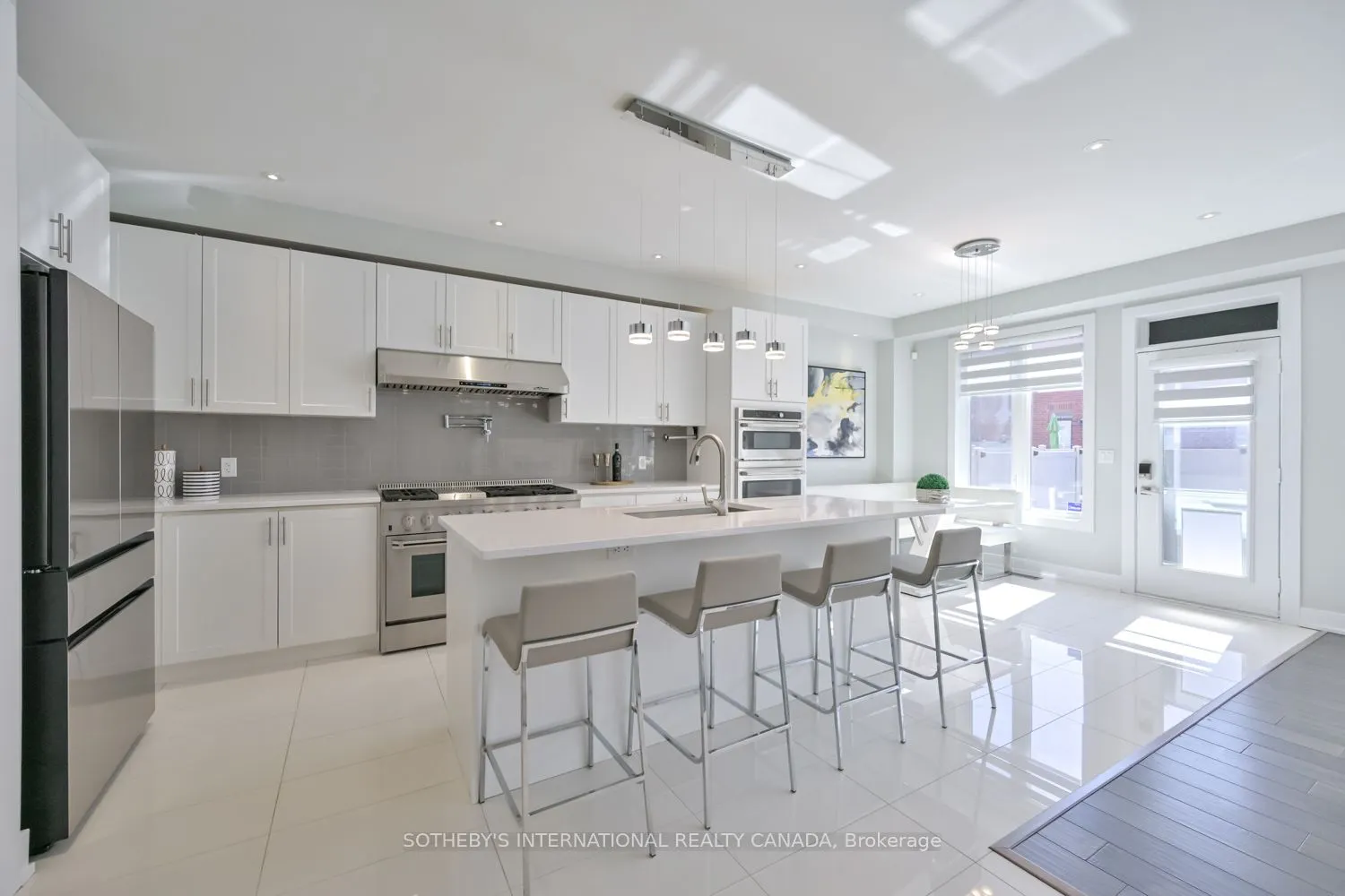 45 Crimson King Way