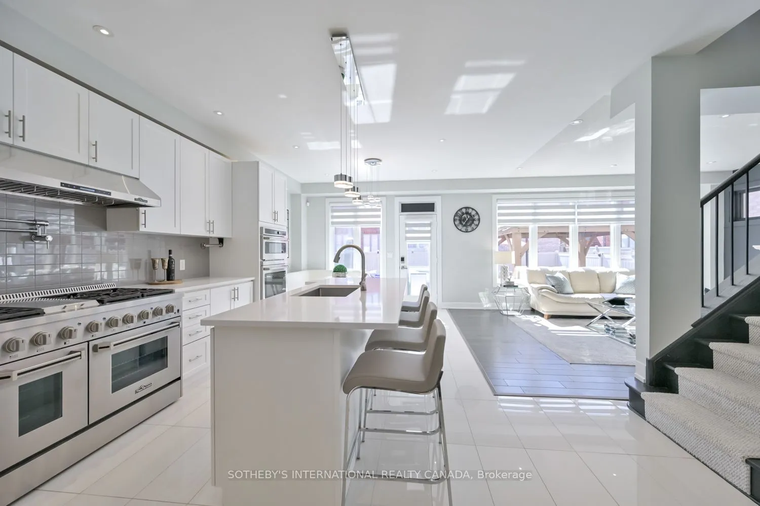 45 Crimson King Way