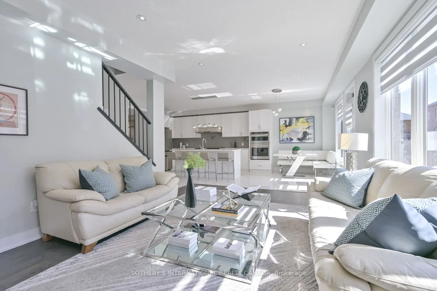 45 Crimson King Way