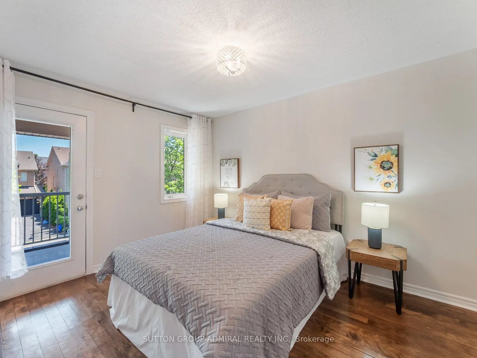 10 Auburndale Drive
