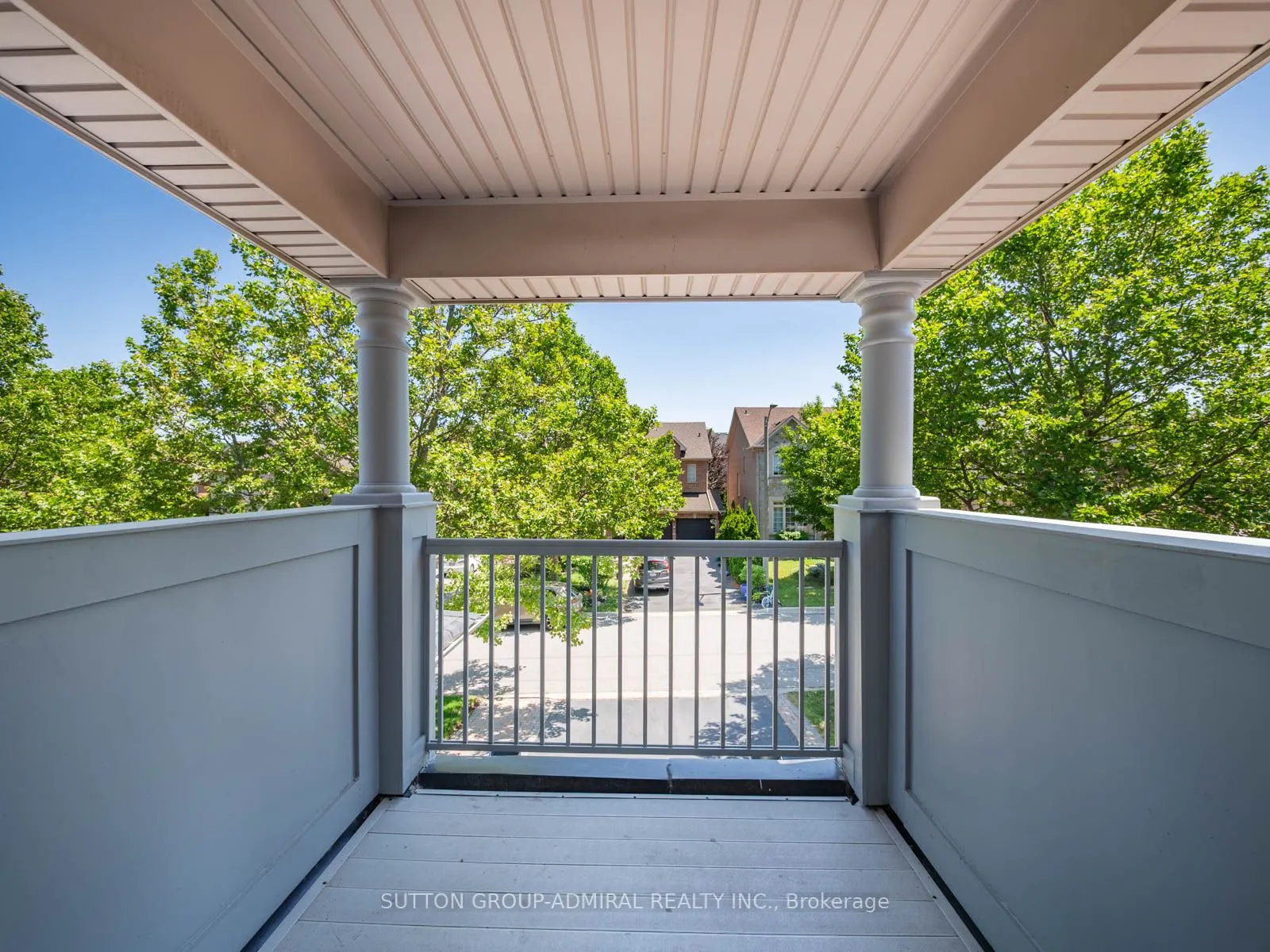 10 Auburndale Drive