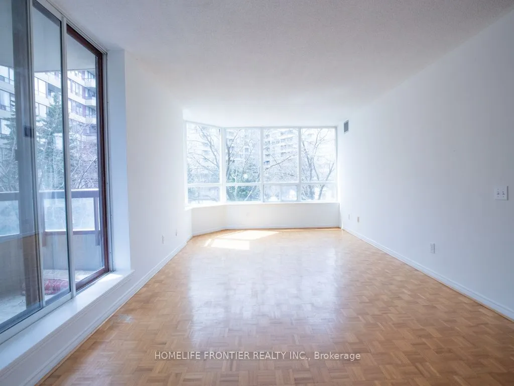 81 Townsgate Drive E, #210