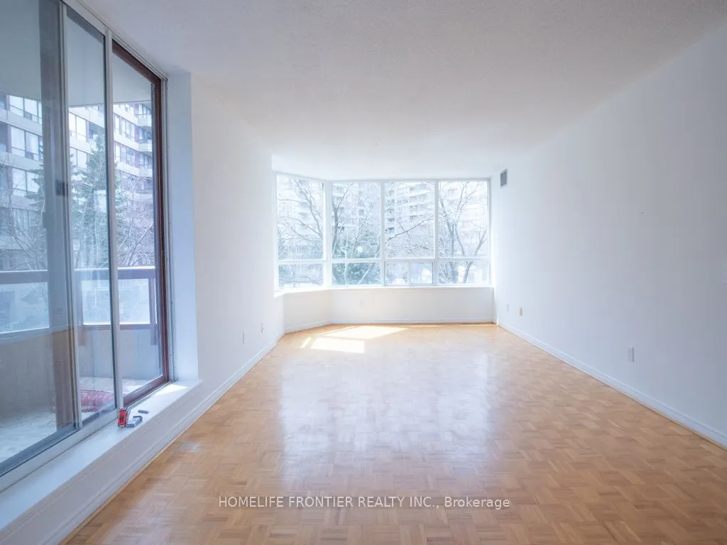 81 Townsgate Drive E, #210