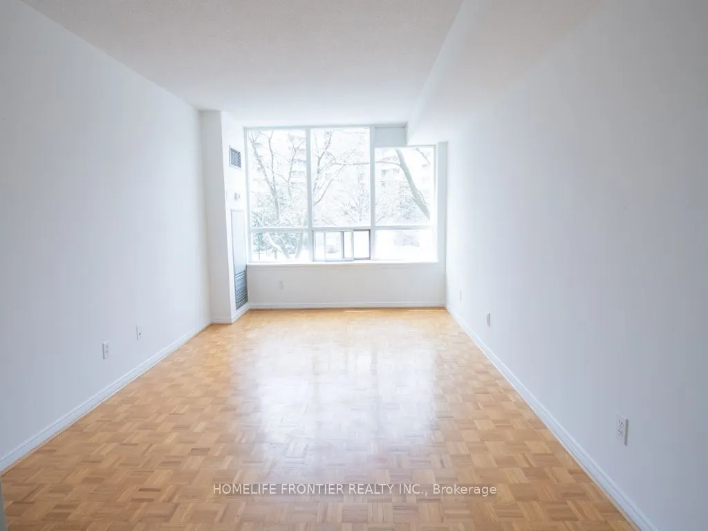 81 Townsgate Drive E, #210