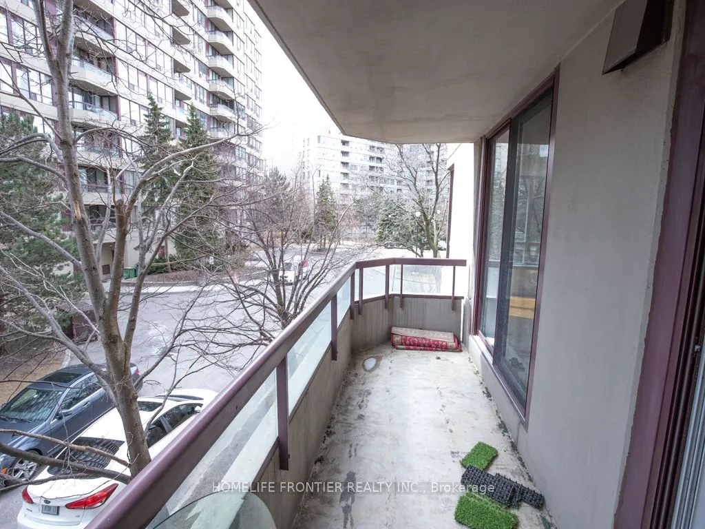 81 Townsgate Drive E, #210