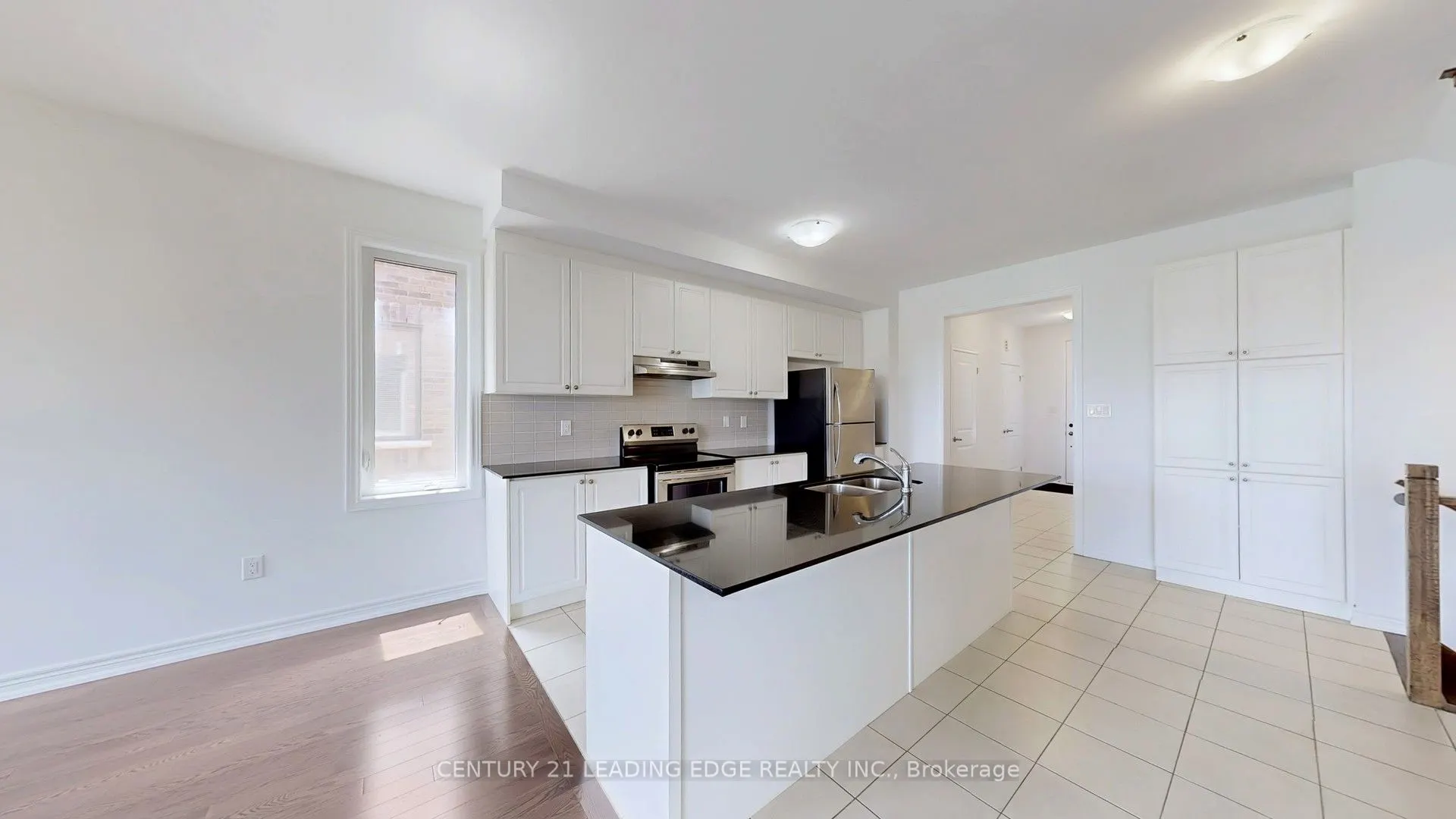 2025 Mullen Street