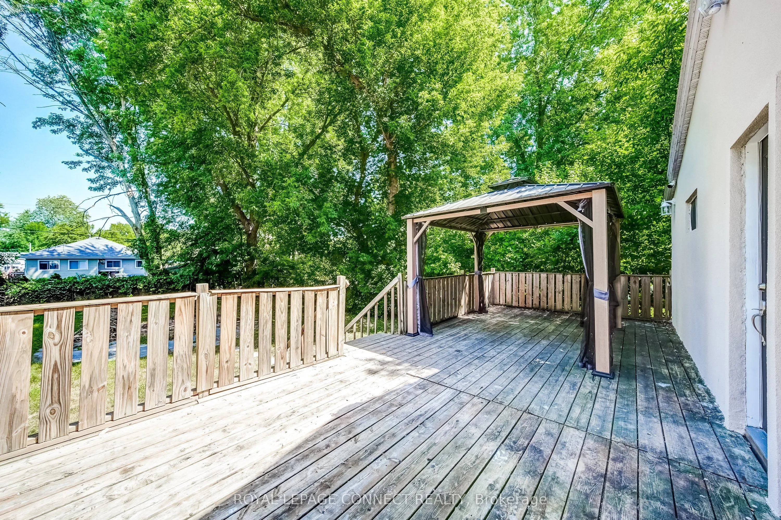 158 Beach Road