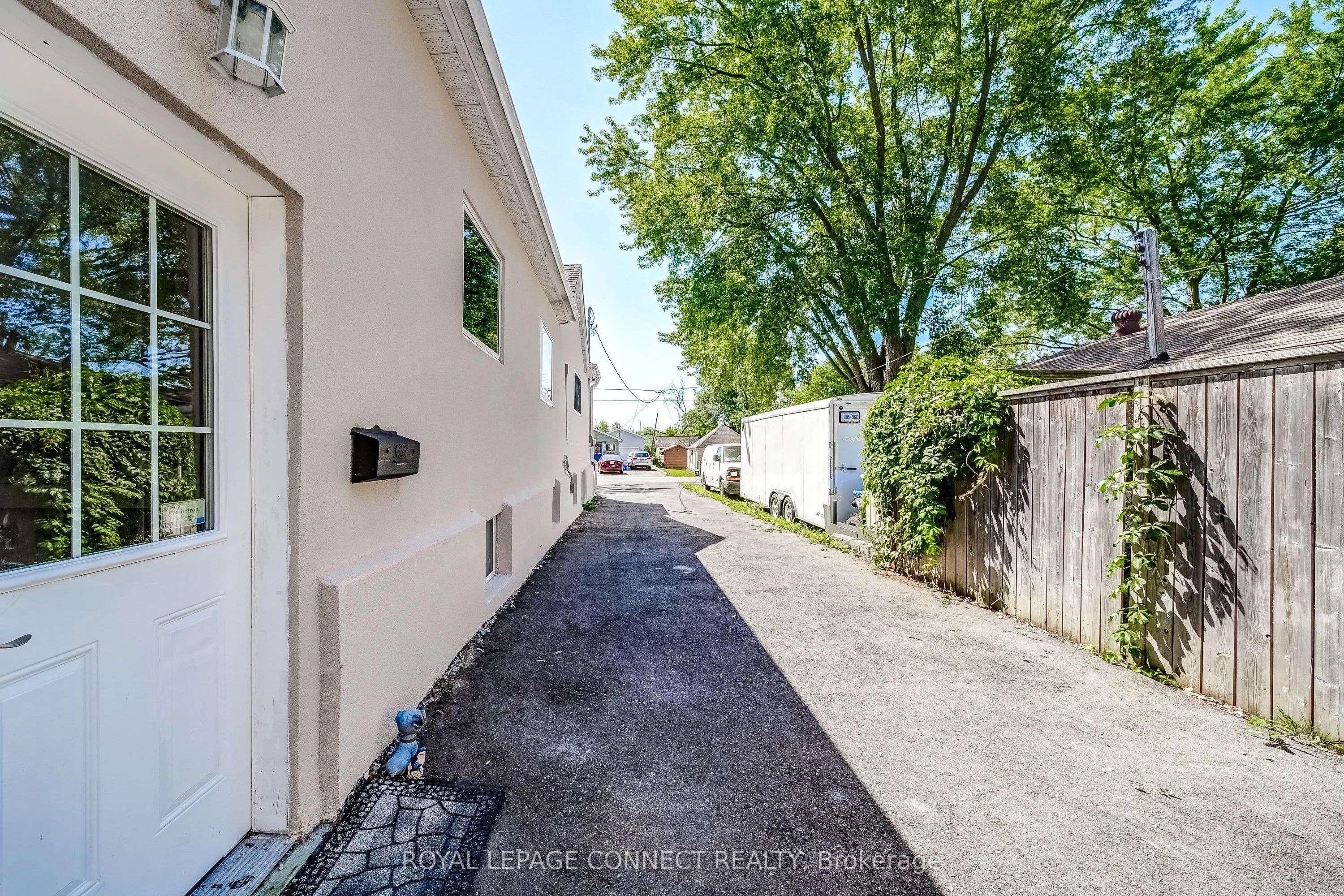 158 Beach Road