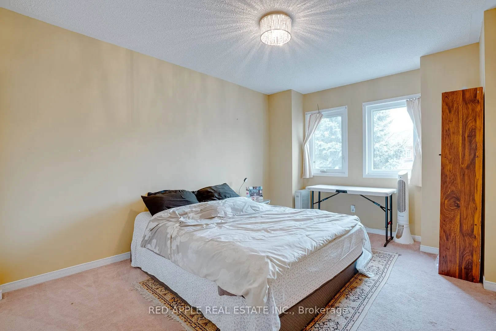 60 Snedden Avenue