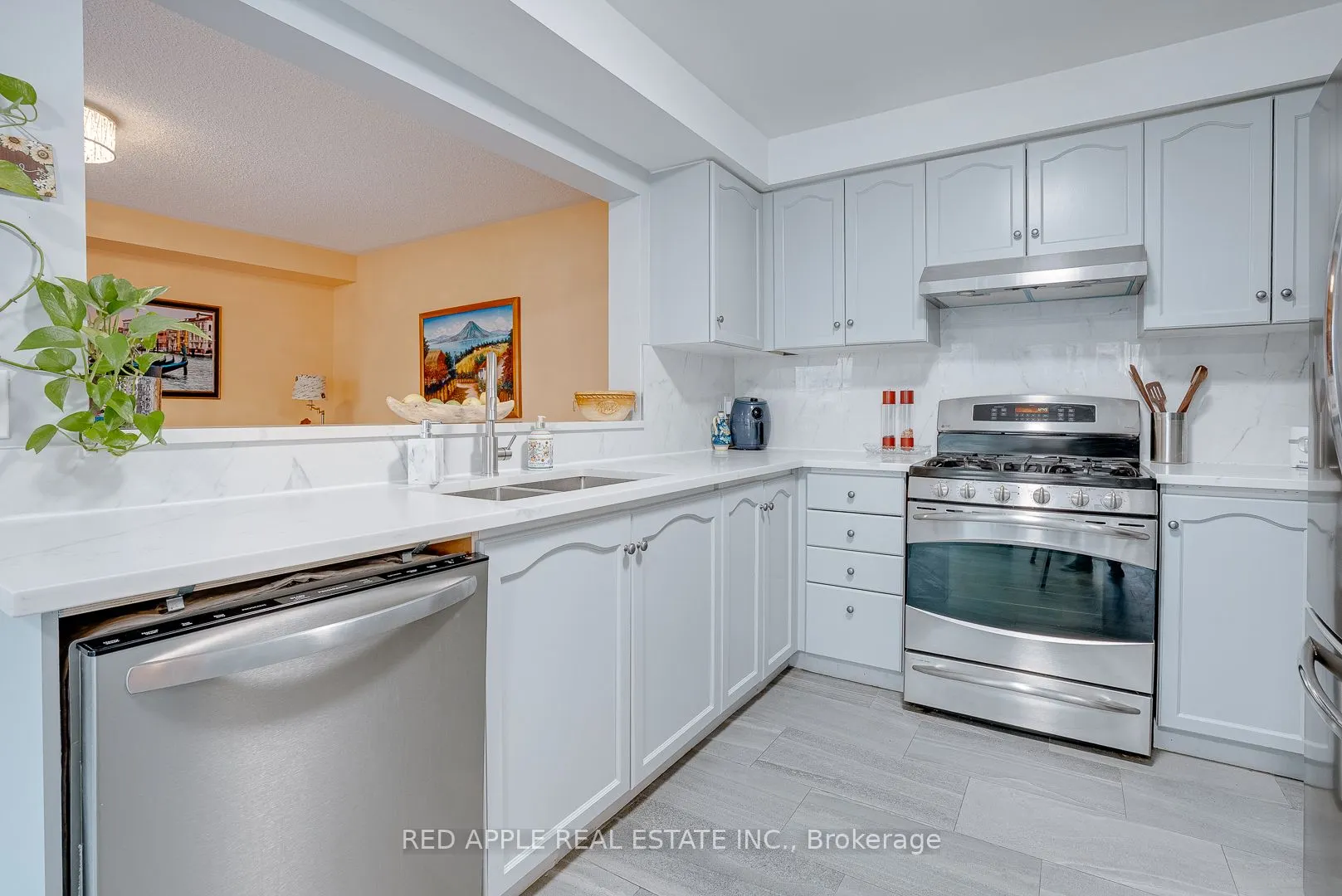 60 Snedden Avenue