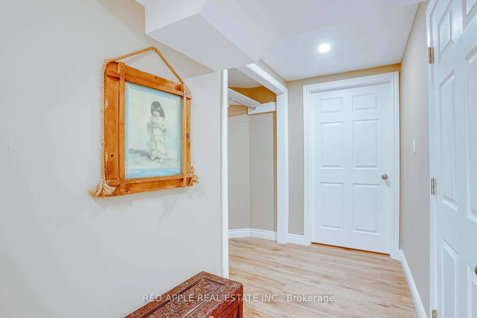 60 Snedden Avenue