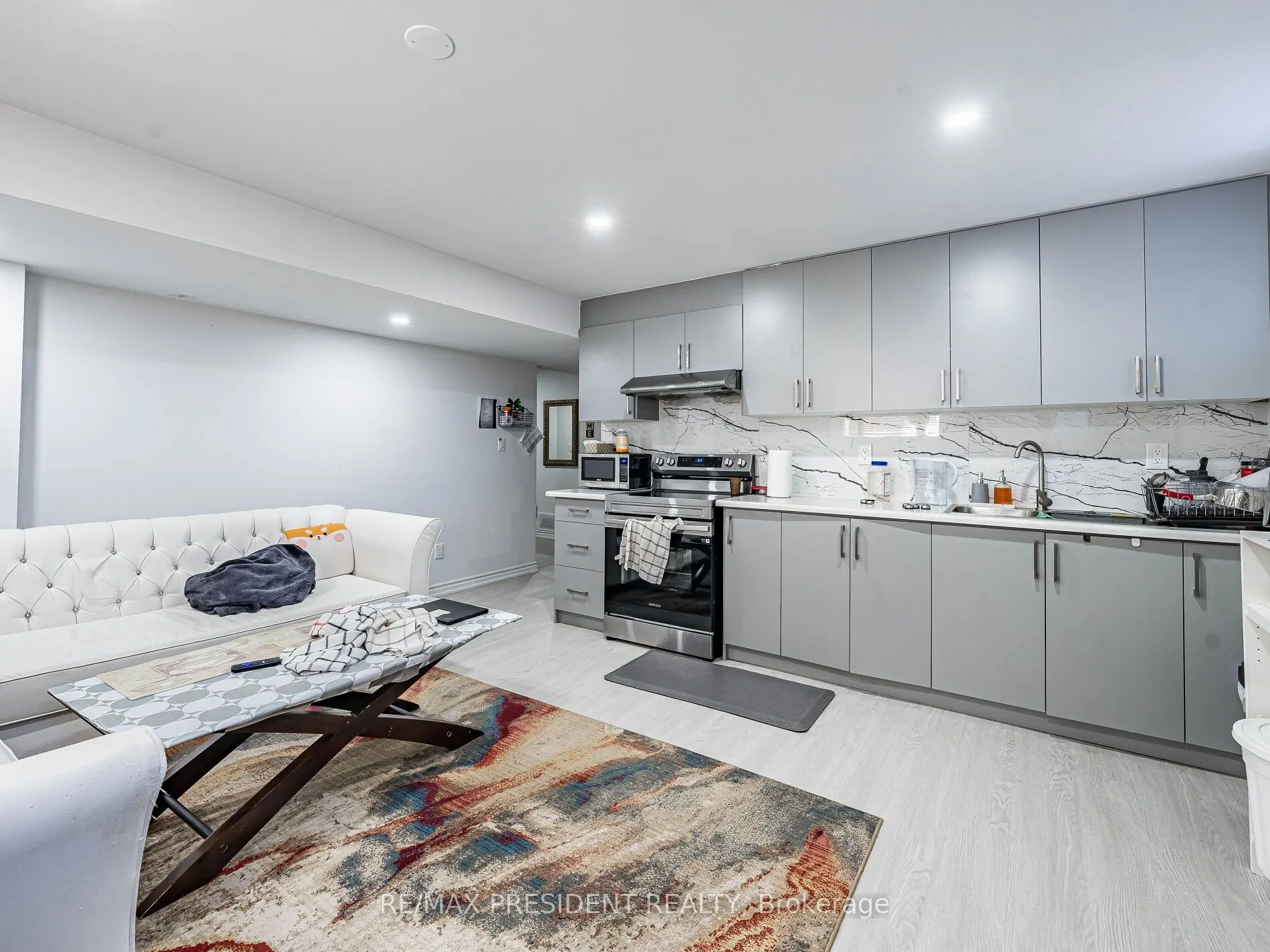 83 Brethet Heights