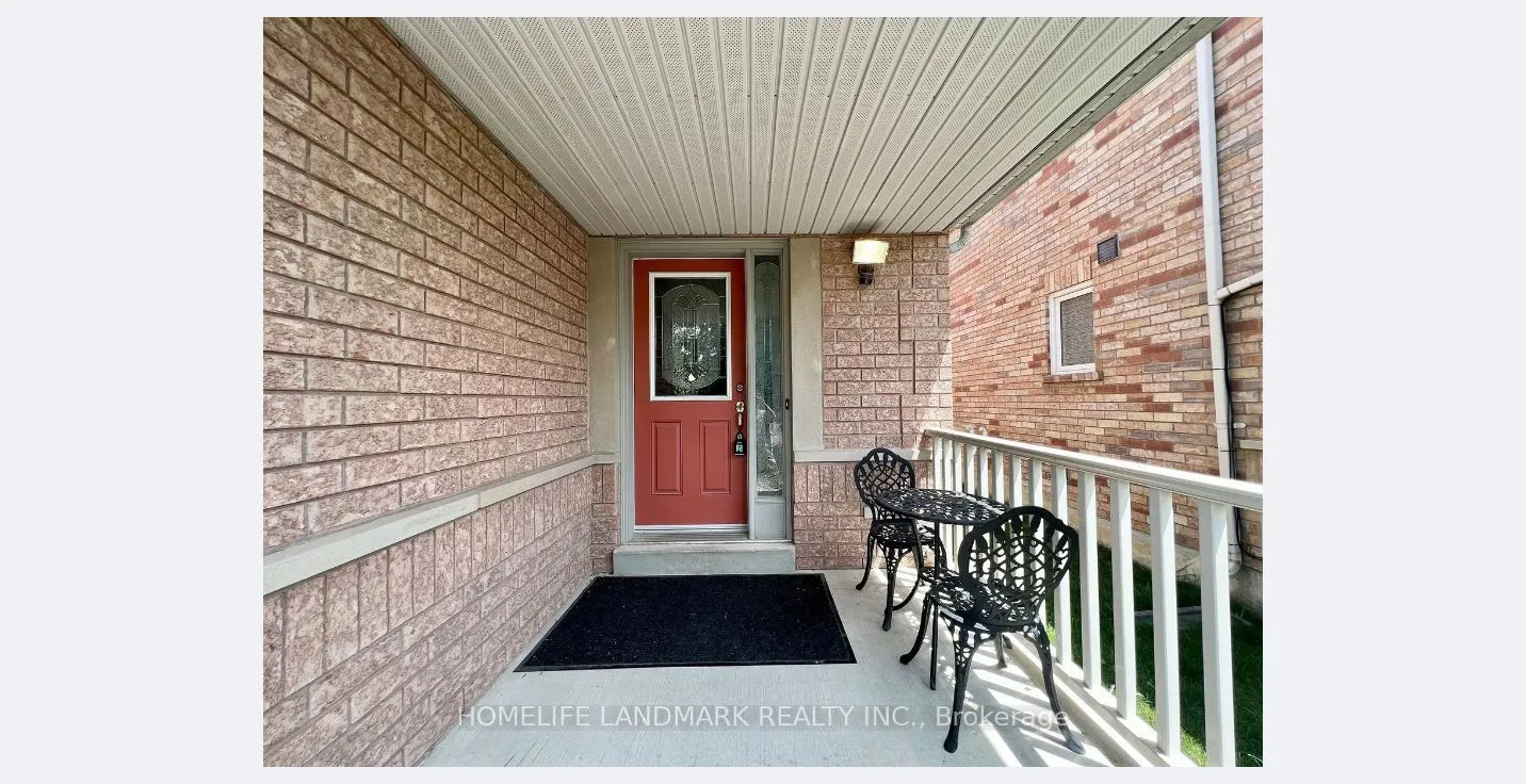 863 Oaktree Crescent