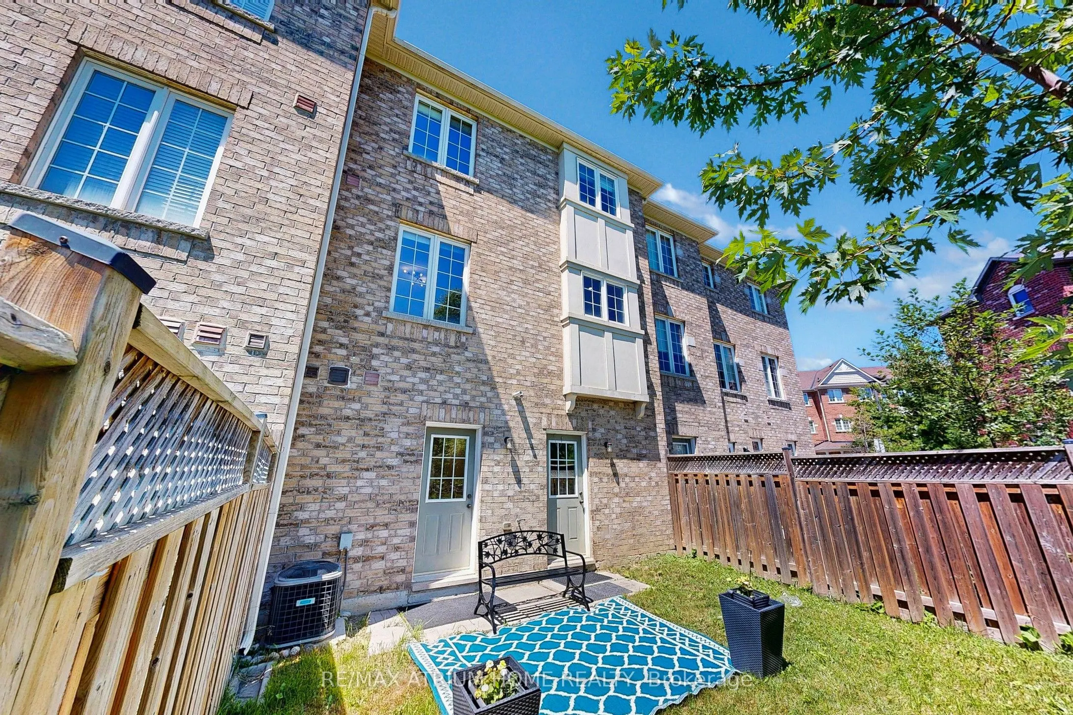 15 Old Colony Road, #99