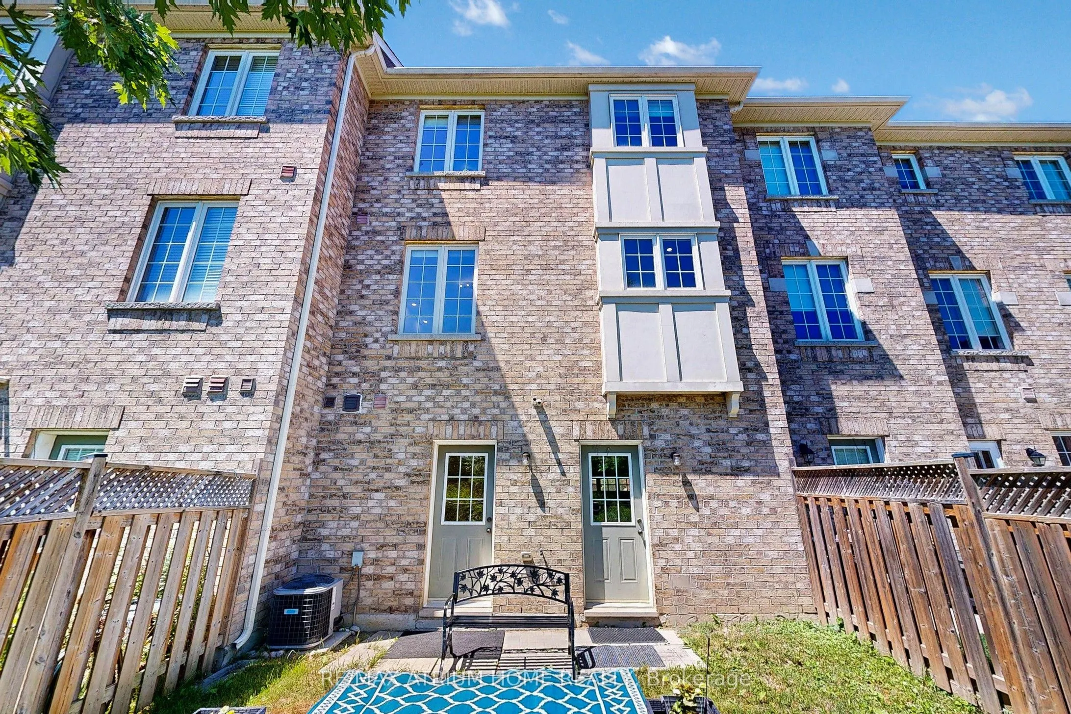 15 Old Colony Road, #99