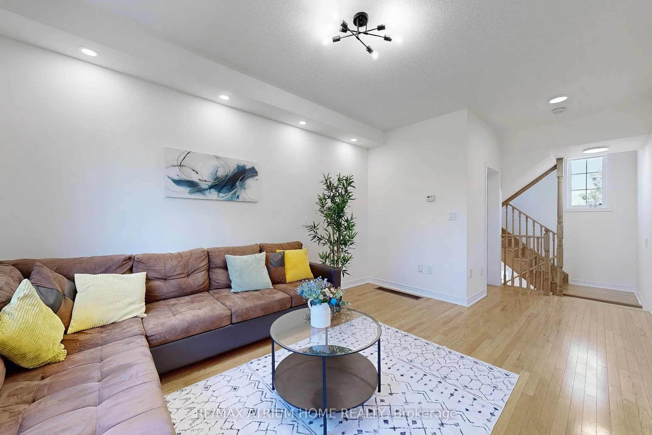15 Old Colony Road, #99