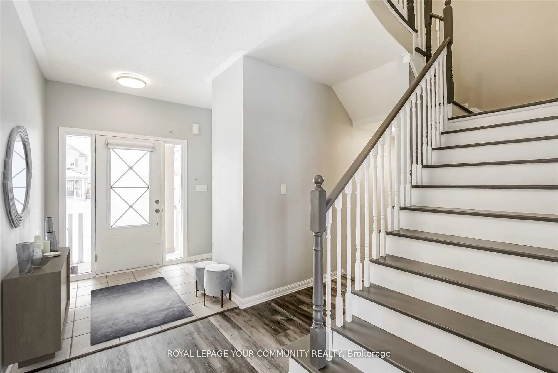 16 Don Hadden Crescent