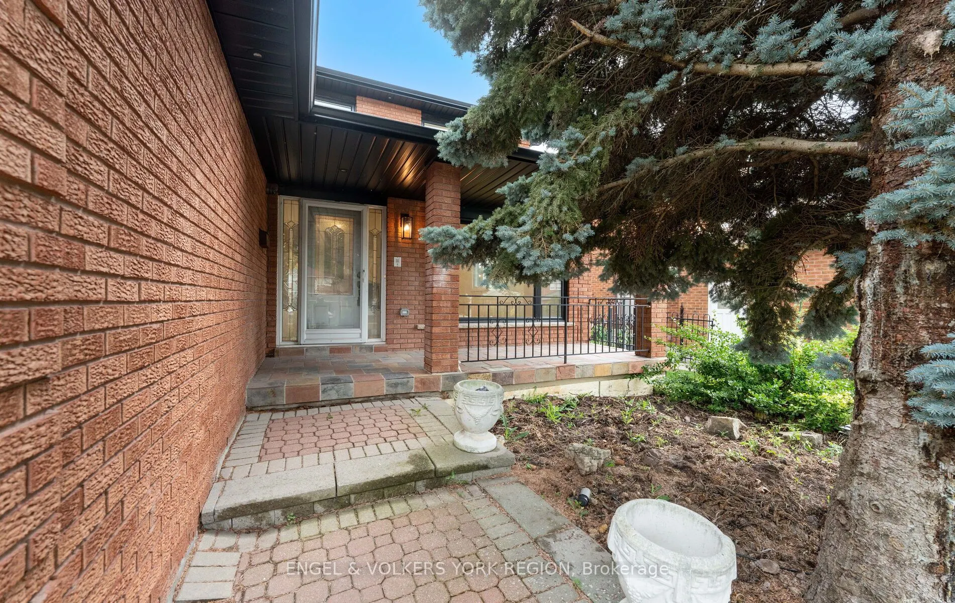 49 Thistle Ridge Drive