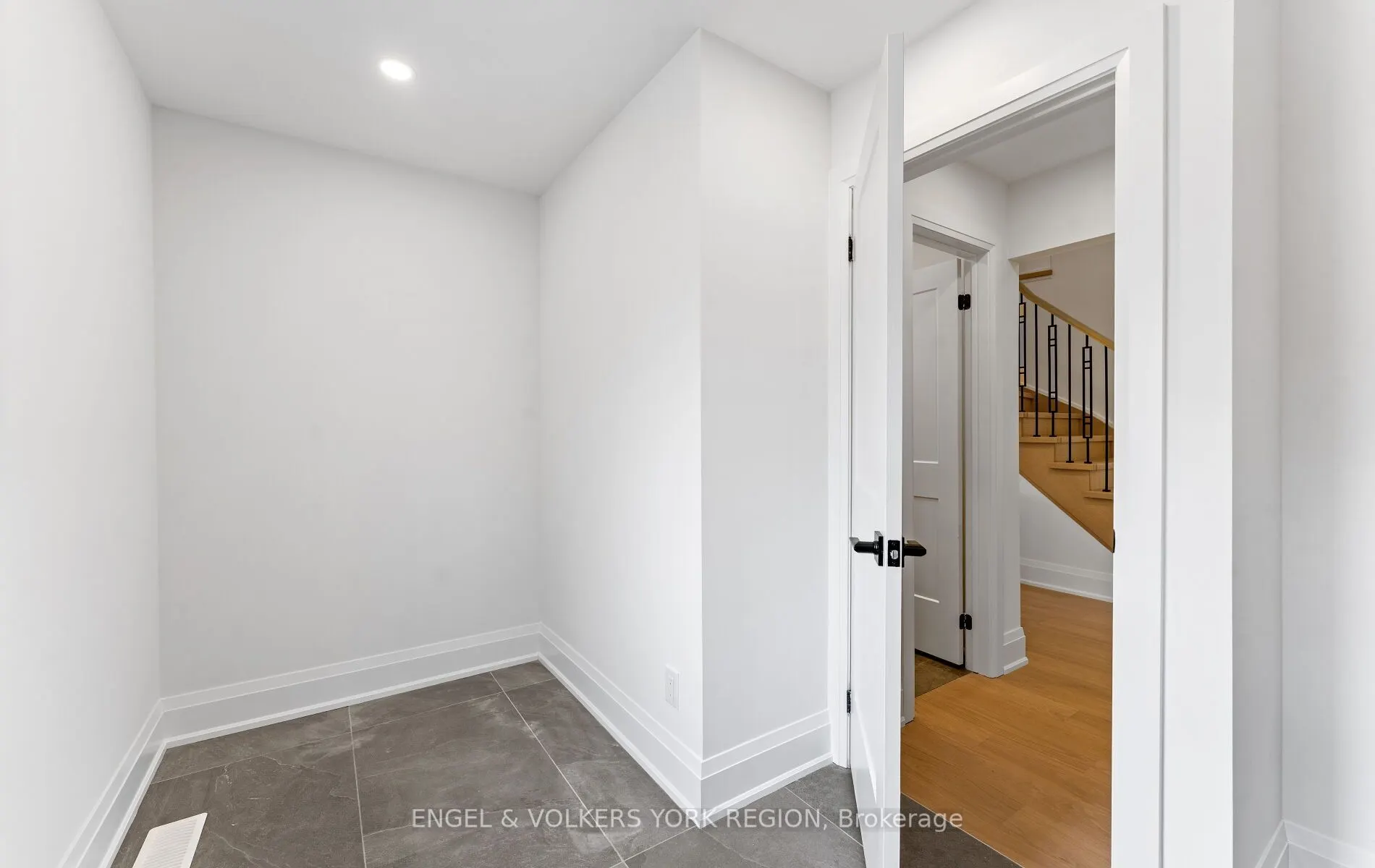 49 Thistle Ridge Drive