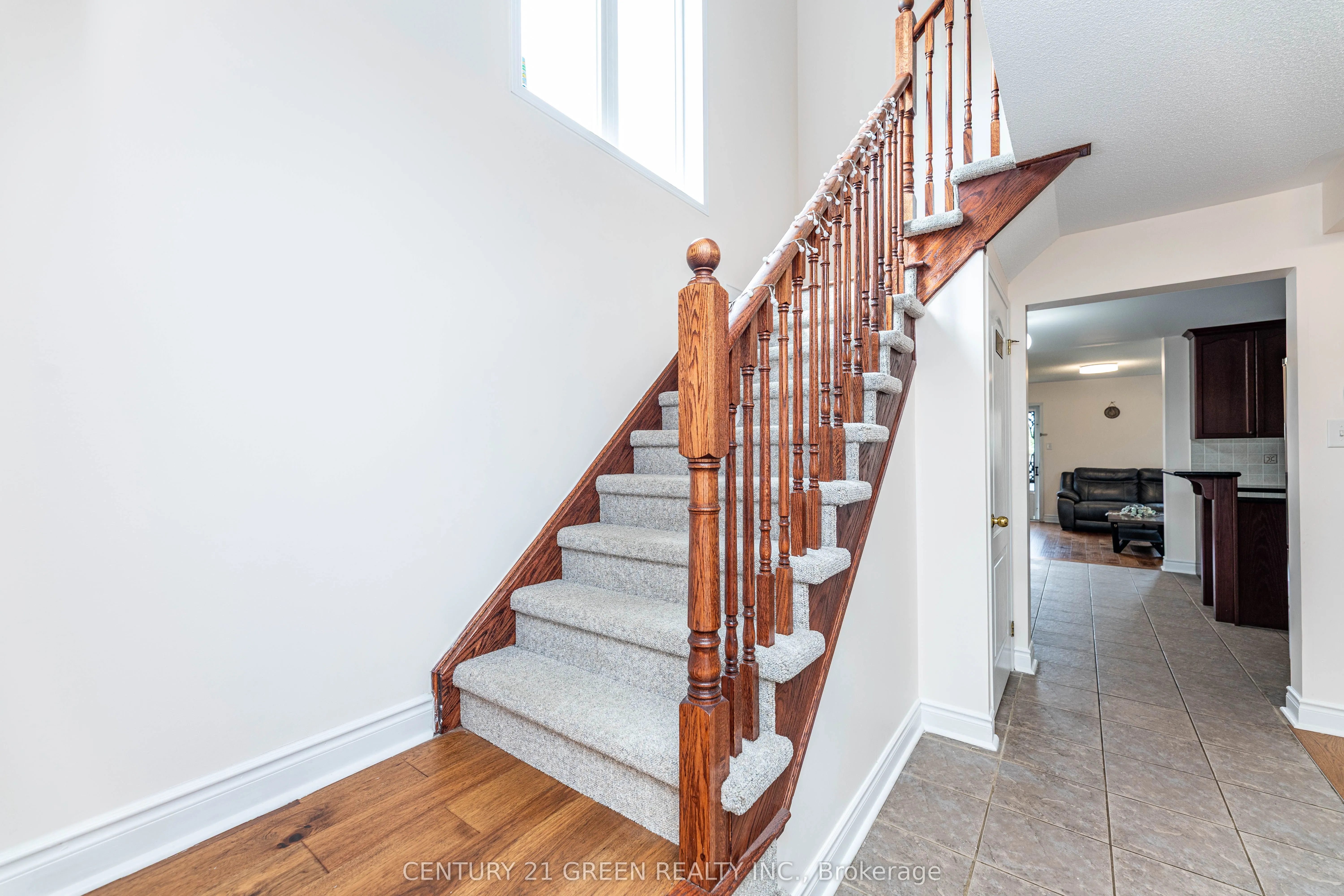 18 Summit Drive