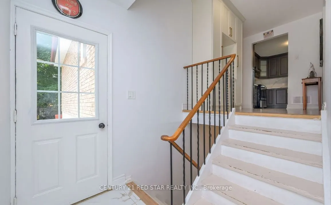 99 Boyne Crescent