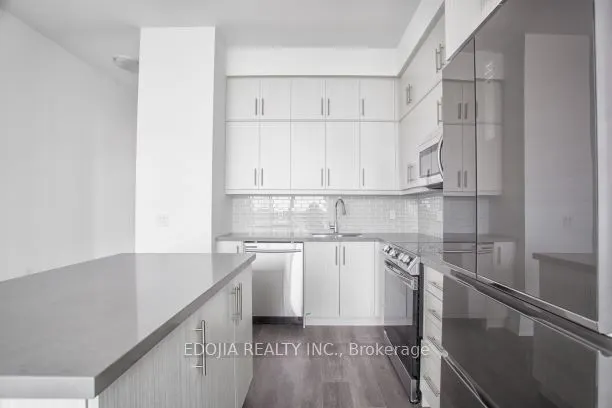 75 Oneida Crescent, #PH04