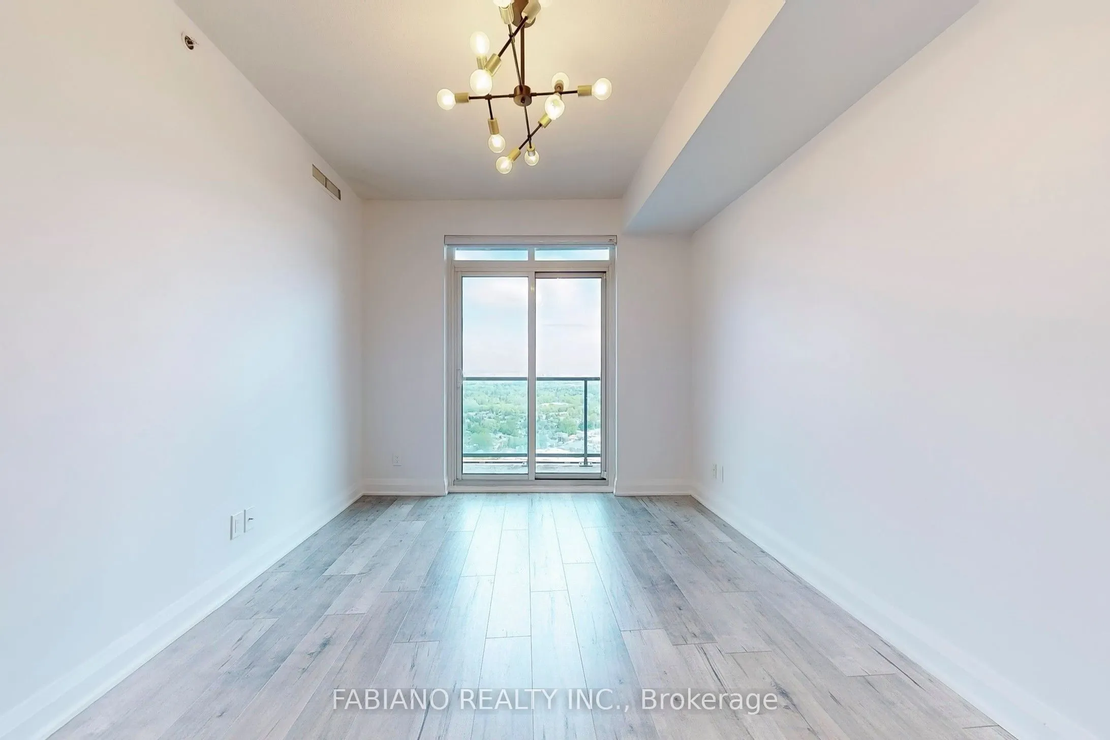 7171 Yonge Street, #2303