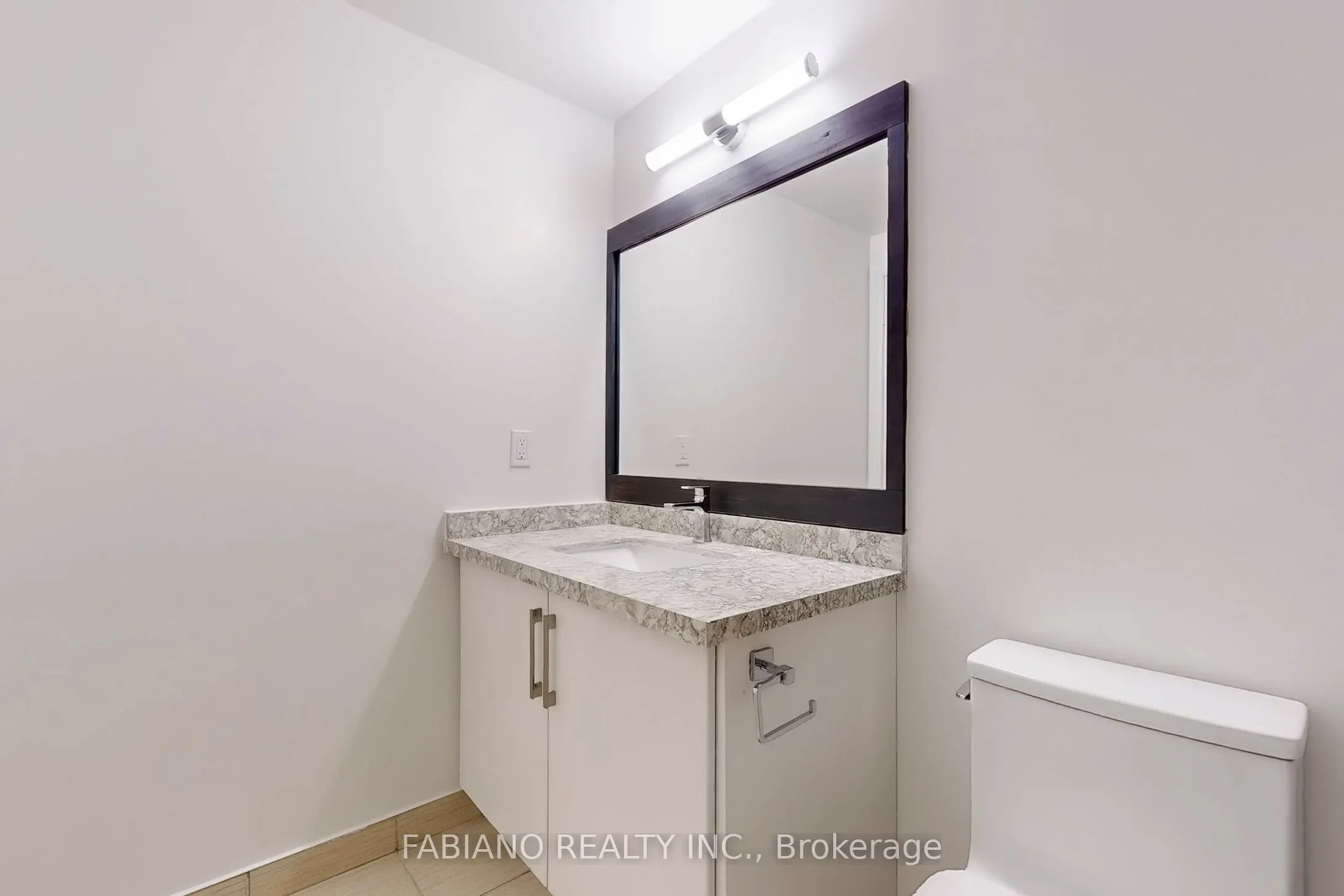 7171 Yonge Street, #2303